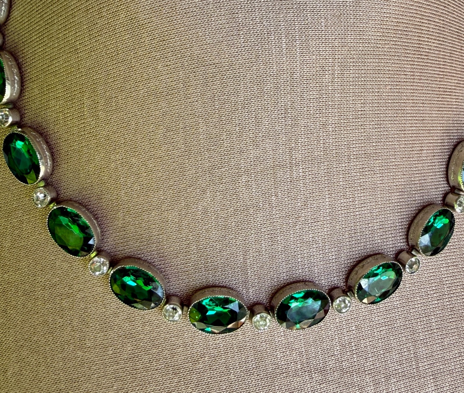 Very Nice Deco/Edwardian Emerald Paste Riviere – Silver Tone/Closed Back