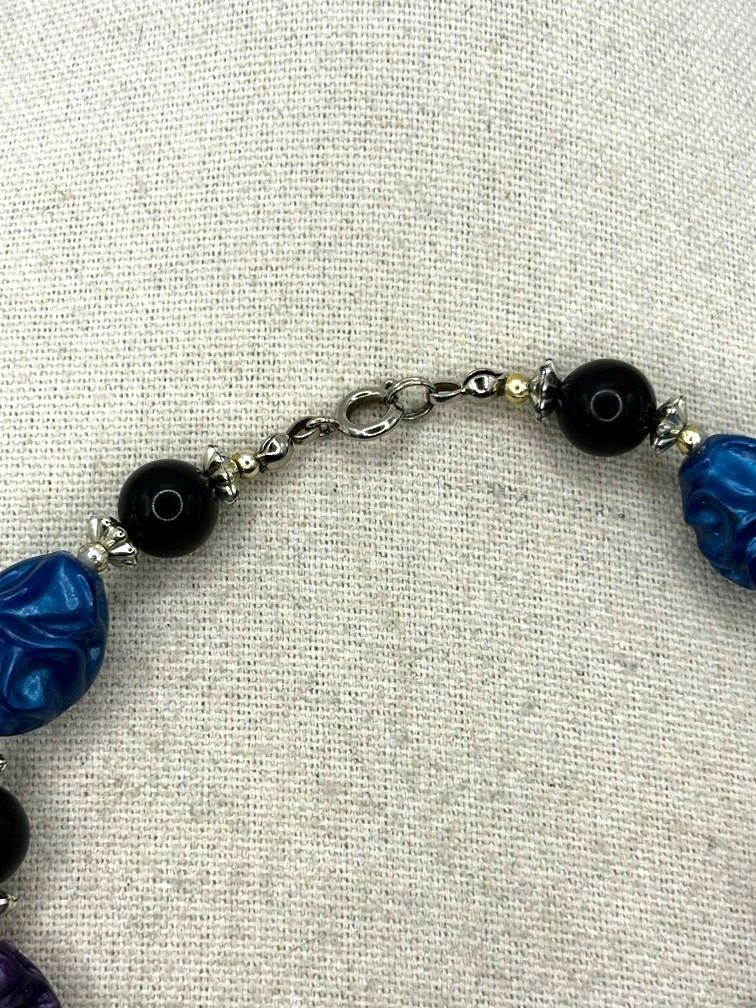 Vintage Purple Teal Blue Black And Silver Tone Crinkled Bead Necklace 24 Inch
