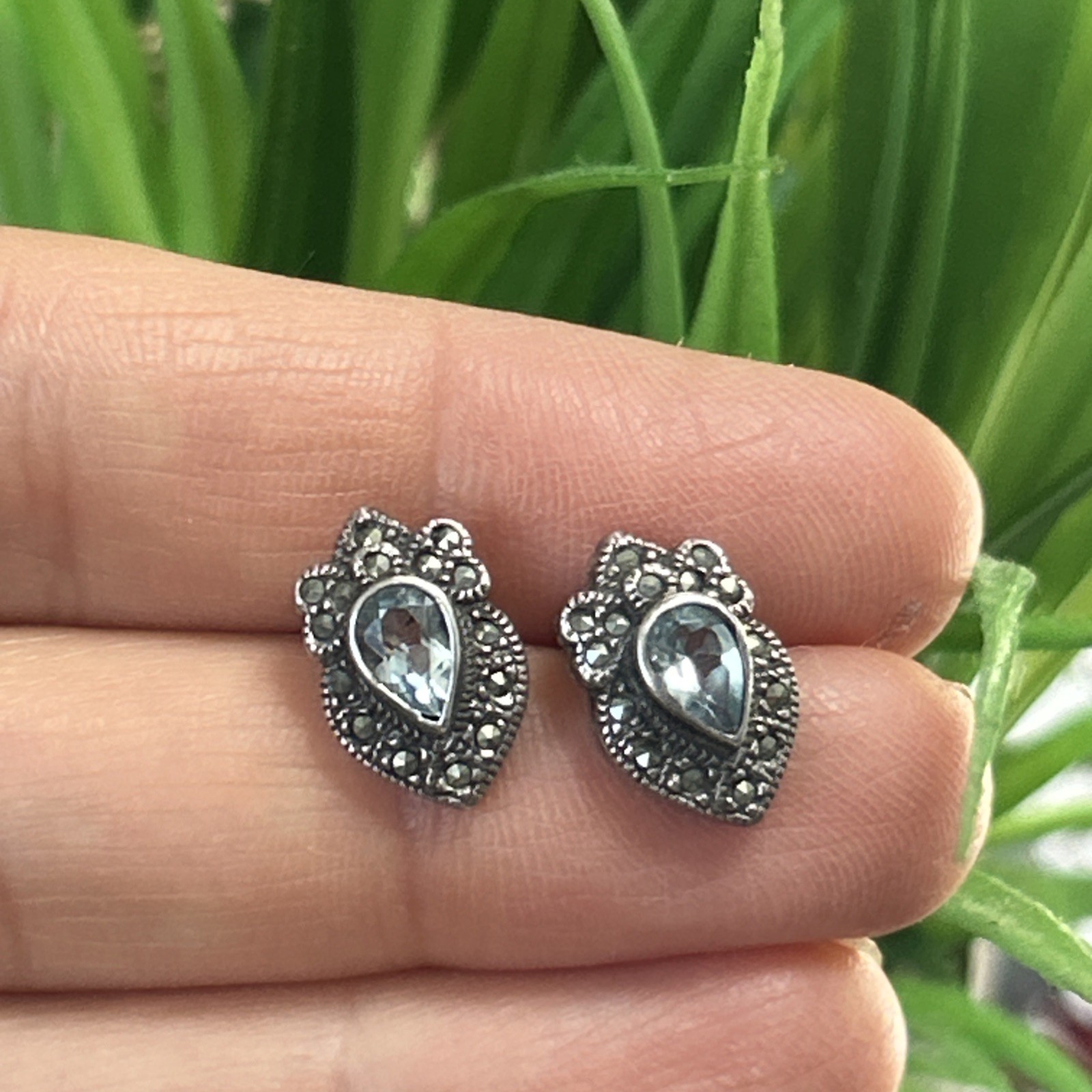 VTG CW Sterling Silver Marcasite Blue Topaz Stud Earrings 1/2” 3g