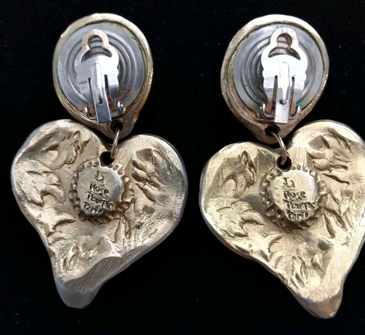 RARE VINTAGE 1980s LA ROSE POURPRE PARIS GOLDTONE FLORAL ENAMAL CLIP ON EARRINGS