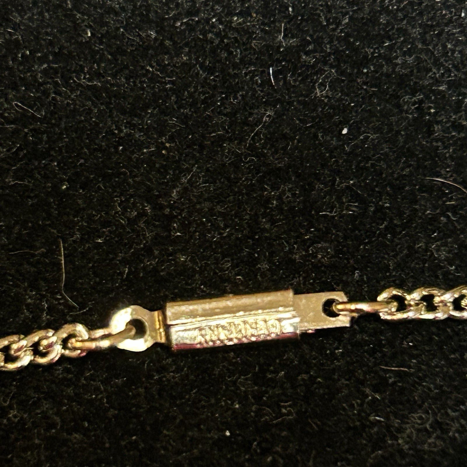 VTG Lightweight Shiny Chain Necklace Signed Germany 0.78g 18” (Unknown Metal)