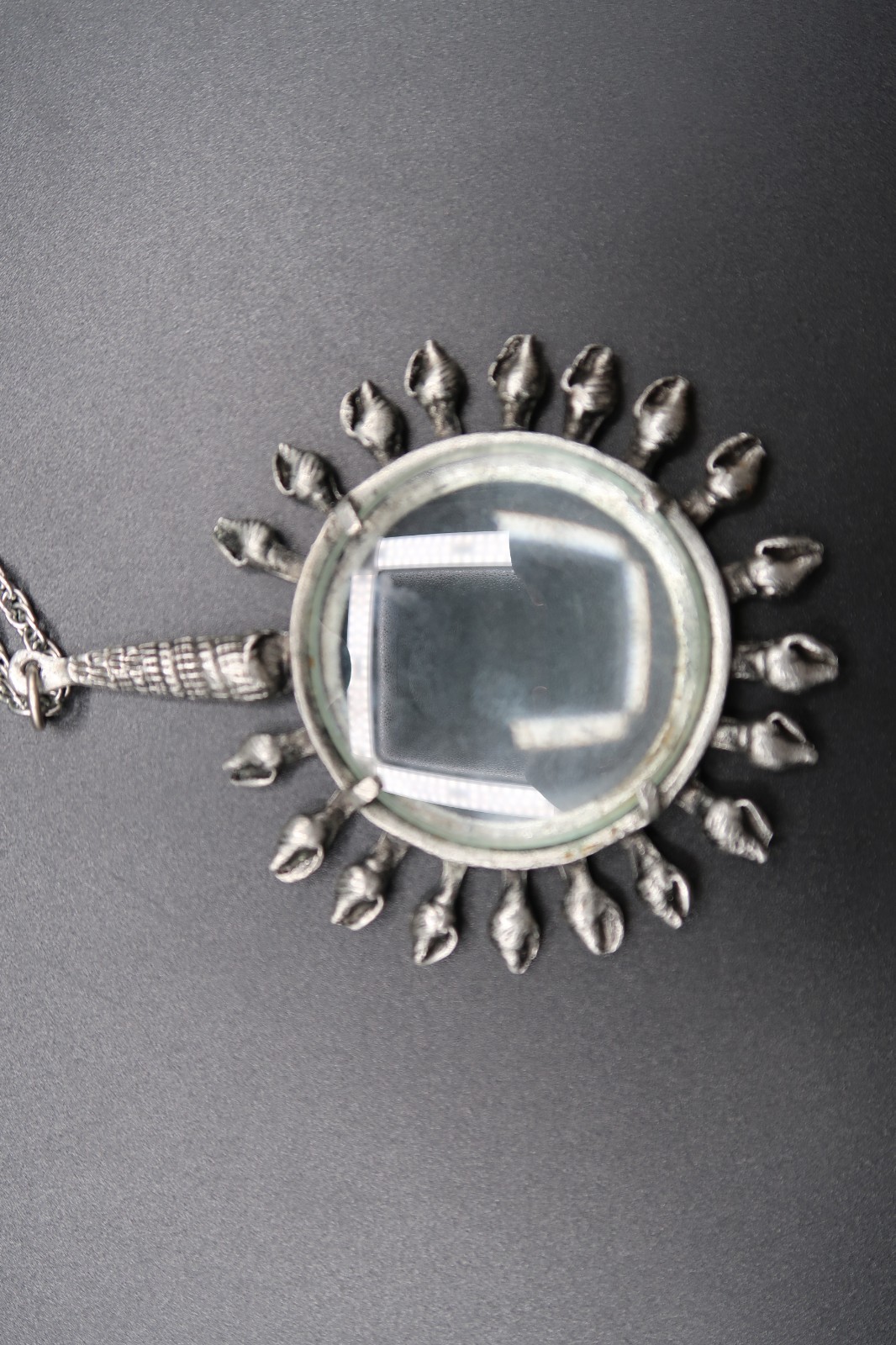 Vtg Pewter Sunburst Magnifying Loupe Pendant Necklace Metzke Signed Shell Bail