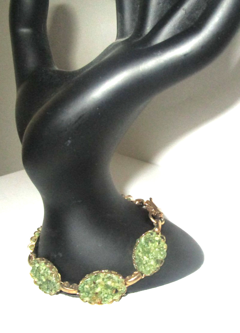 Vintage Gold Tone Link Bracelet w/Green Stones Size Small