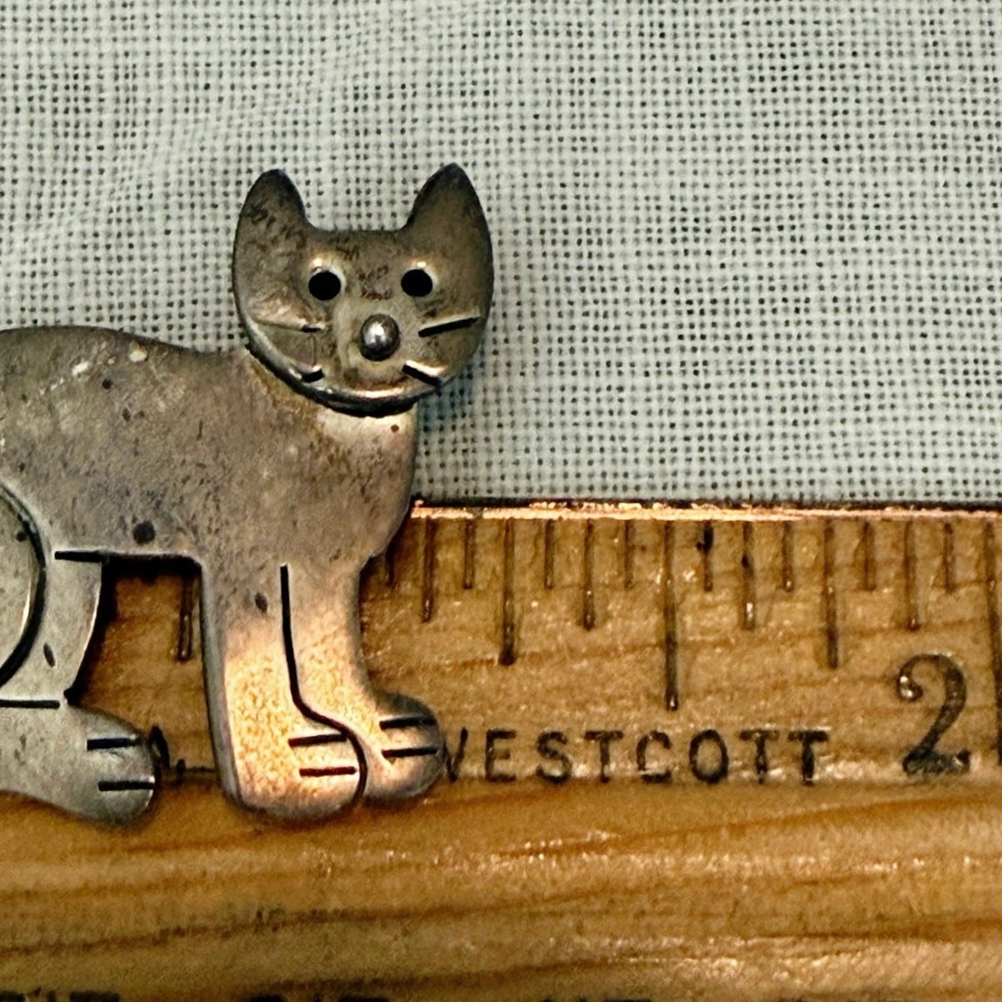 Mexican Sterling Silver Cat Brooch – A & J H MEX 925 – 4.74g – Vintage
