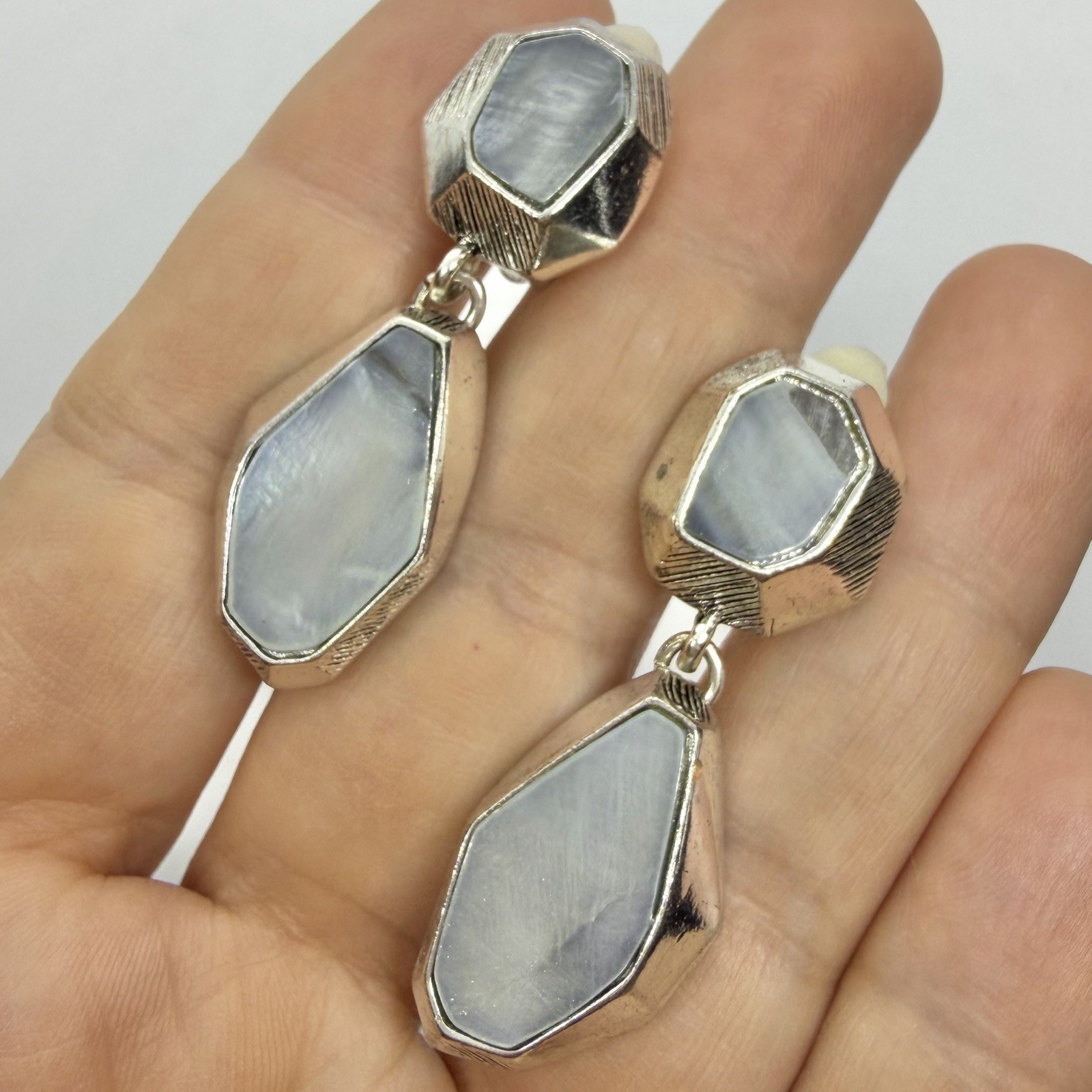 Vtg Gray Blue Mop Asymmetrical Faux Geode Slice Dangle Earrings Clip Silvertone