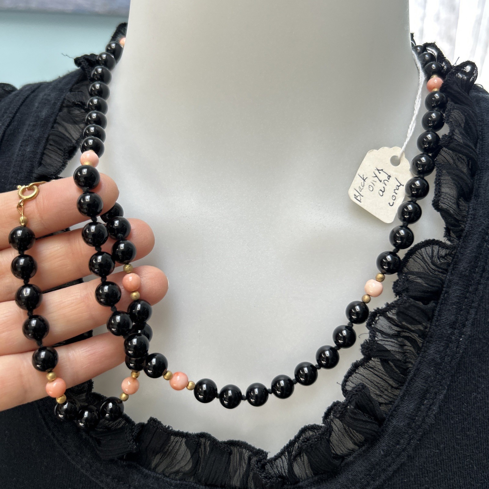 VTG Black Onyx & Coral Hand Knot Necklace 20” & Bracelet 8” Set