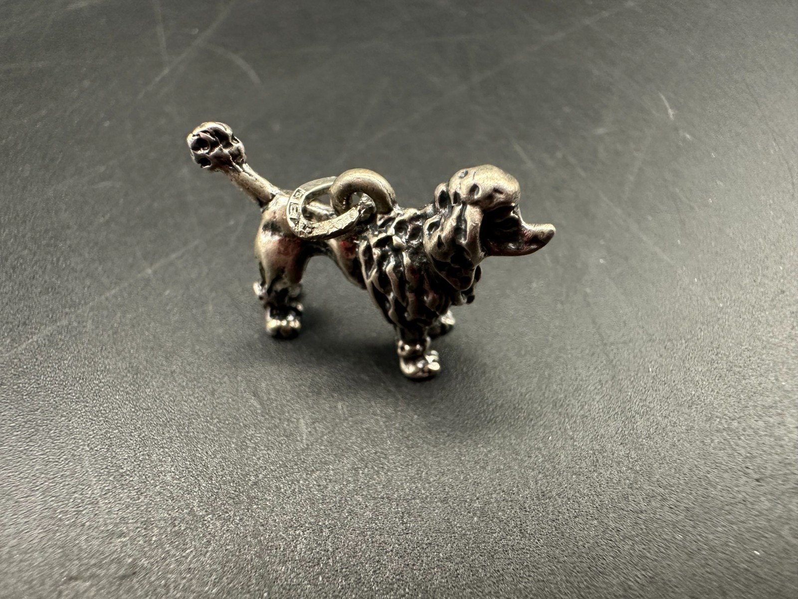 VINTAGE STERLING SILVER 3D POODLE DOG CHARM 1 cm x 2.5 cm