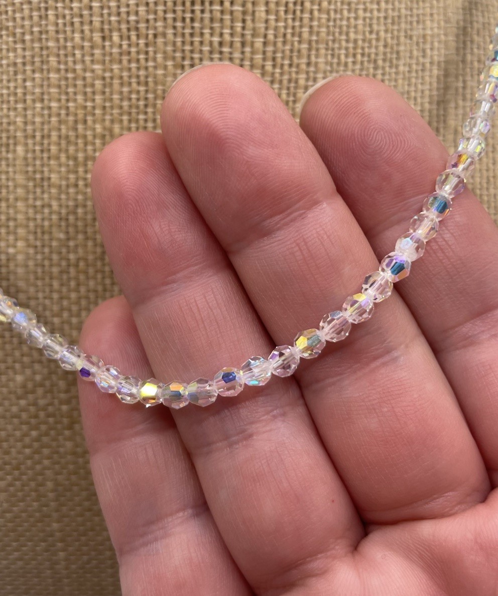 Vintage Aurora Borealis AB Faceted Crystal Glass Bead Necklace 16″ Iridescent