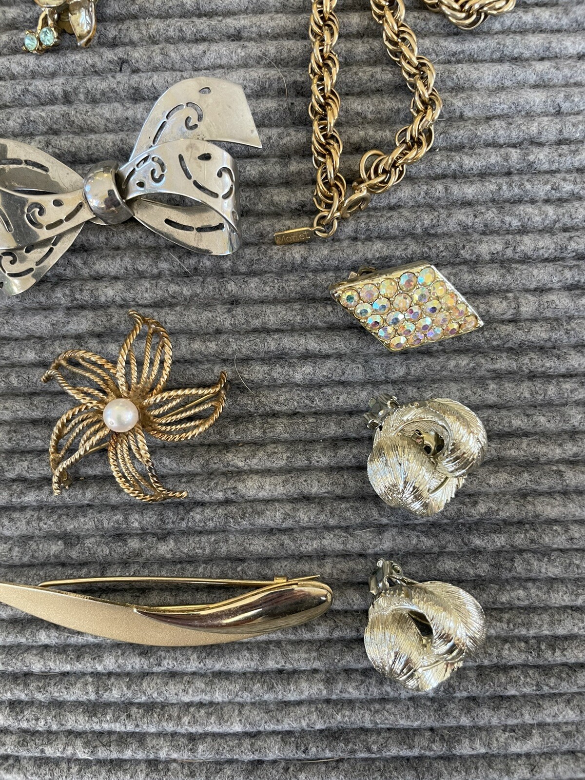 Vintage Jewelry Lot Most Signed Coventry Lisner Coro Trifari Emmons Etc 20 pcs