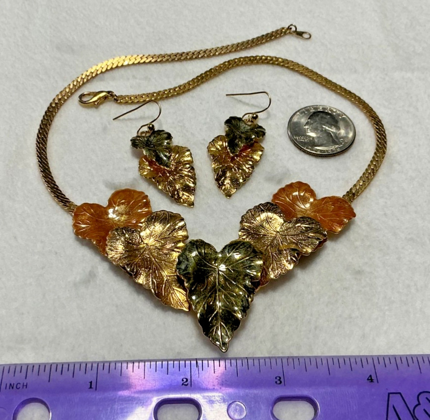 Vintage Estate Gold Tone Leaf Necklace and Earrings Gold, Red, Green Enamel