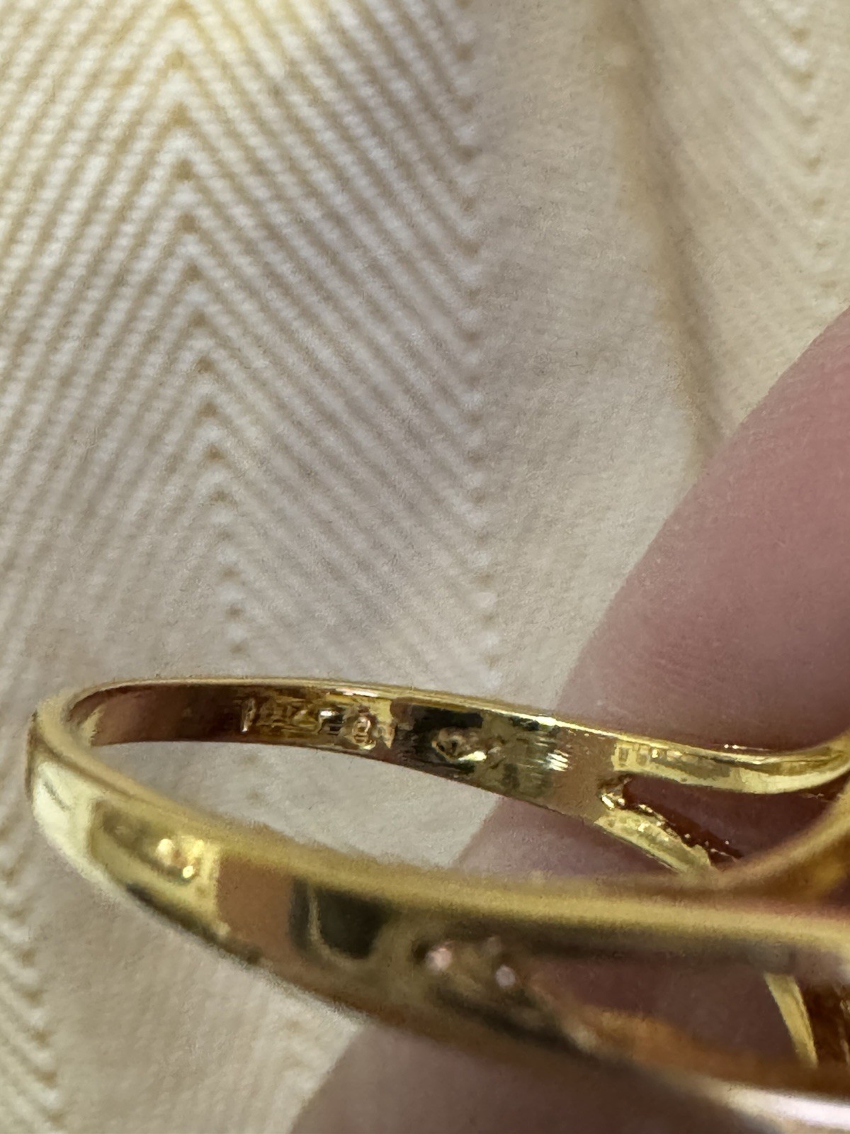 Vintage 18K Gold Filled GF 5 Stone Cluster Cocktail Ring Prong Setting Size 8