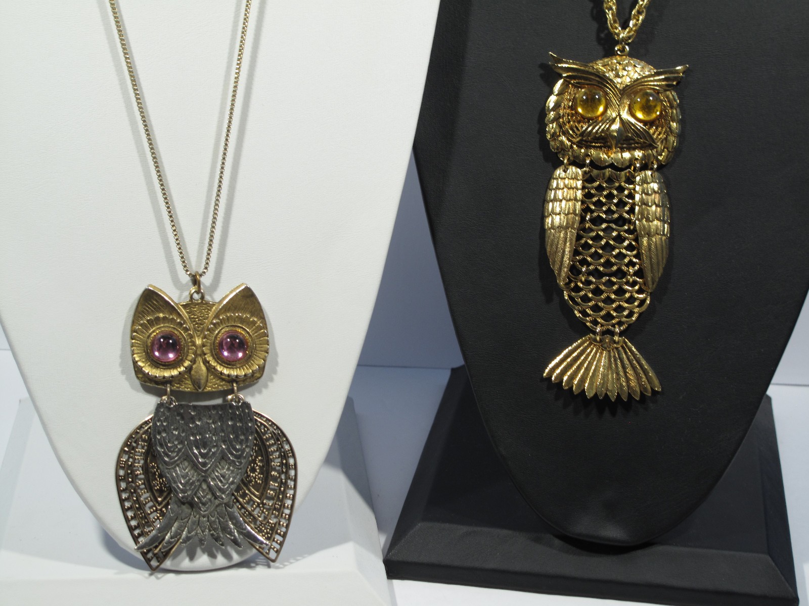 Lot of 2 VTG Owl Necklace Gold~Silver Tone~Pink~Amber Eyes~24″-30″ Chain-64-108g