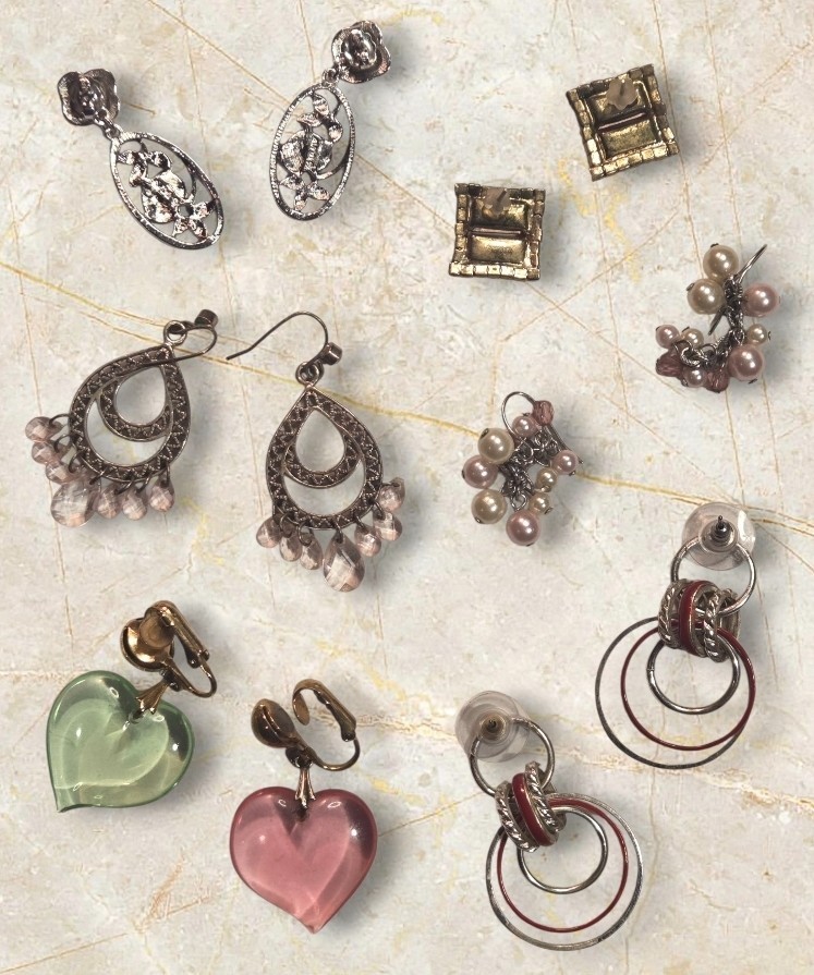 SWEETHEART LOT! 36-Pc Vintage Jewelry Heart Sterl Rings Trinket Dish Signed Avon