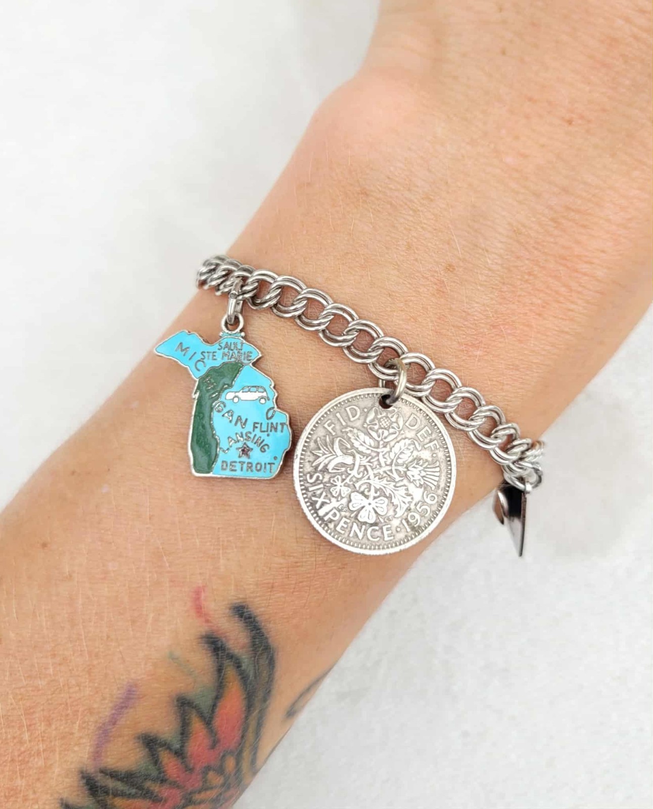 Vintage Sterling Silver Michigan Coins Banjo Grad 7 Charm Bracelet 7″ – 21.4g