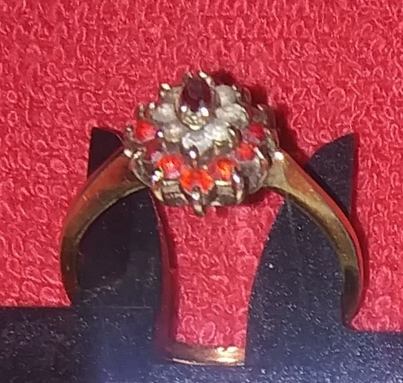 Vintage Ruby & Garnet Color Diamond Accent Gemstone Gold Tone Cocktail Ring Sz 9