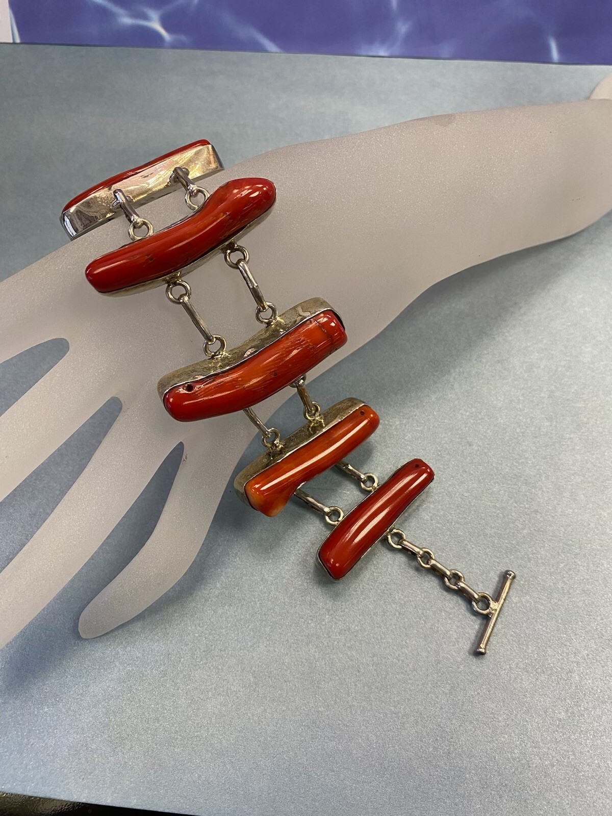 VINTAGE RED CORAL GENUINE 925 STERLING SILVER BIG BRACELET 7″ – 8 1/2″ Unique