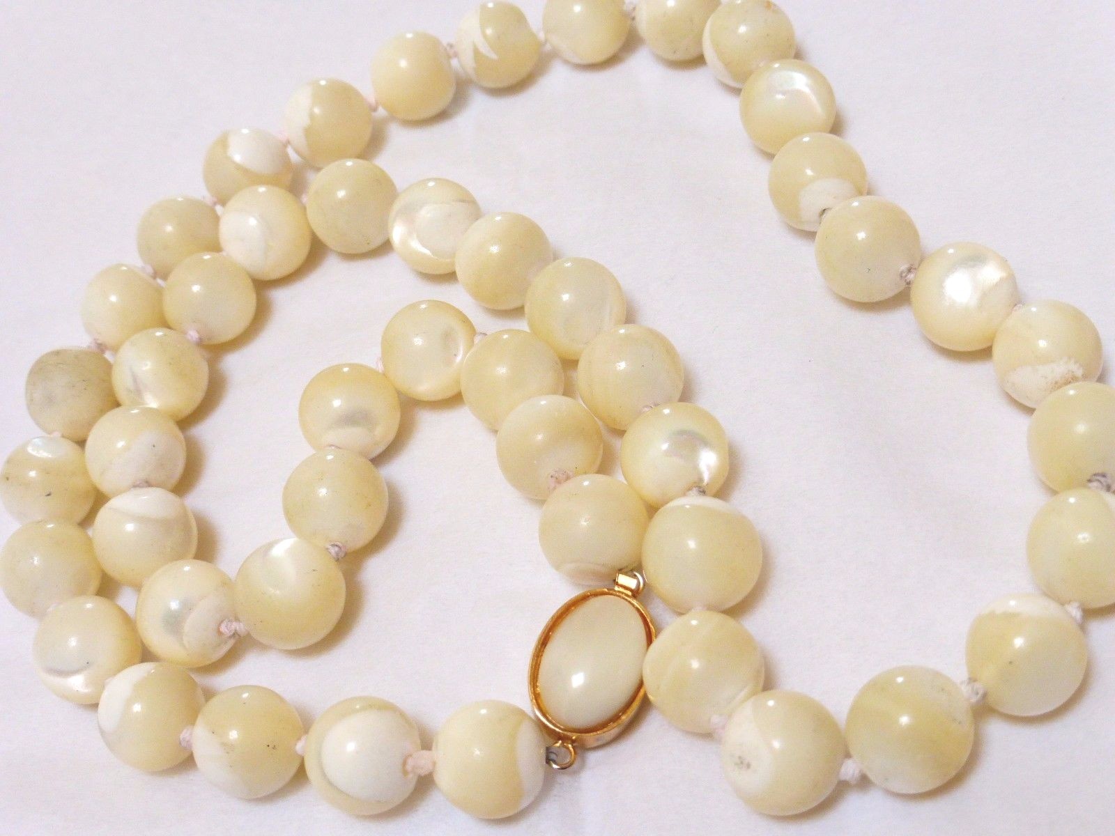 Vintage Art Deco Mother of Pearl Bead Necklace, Silver Clasp