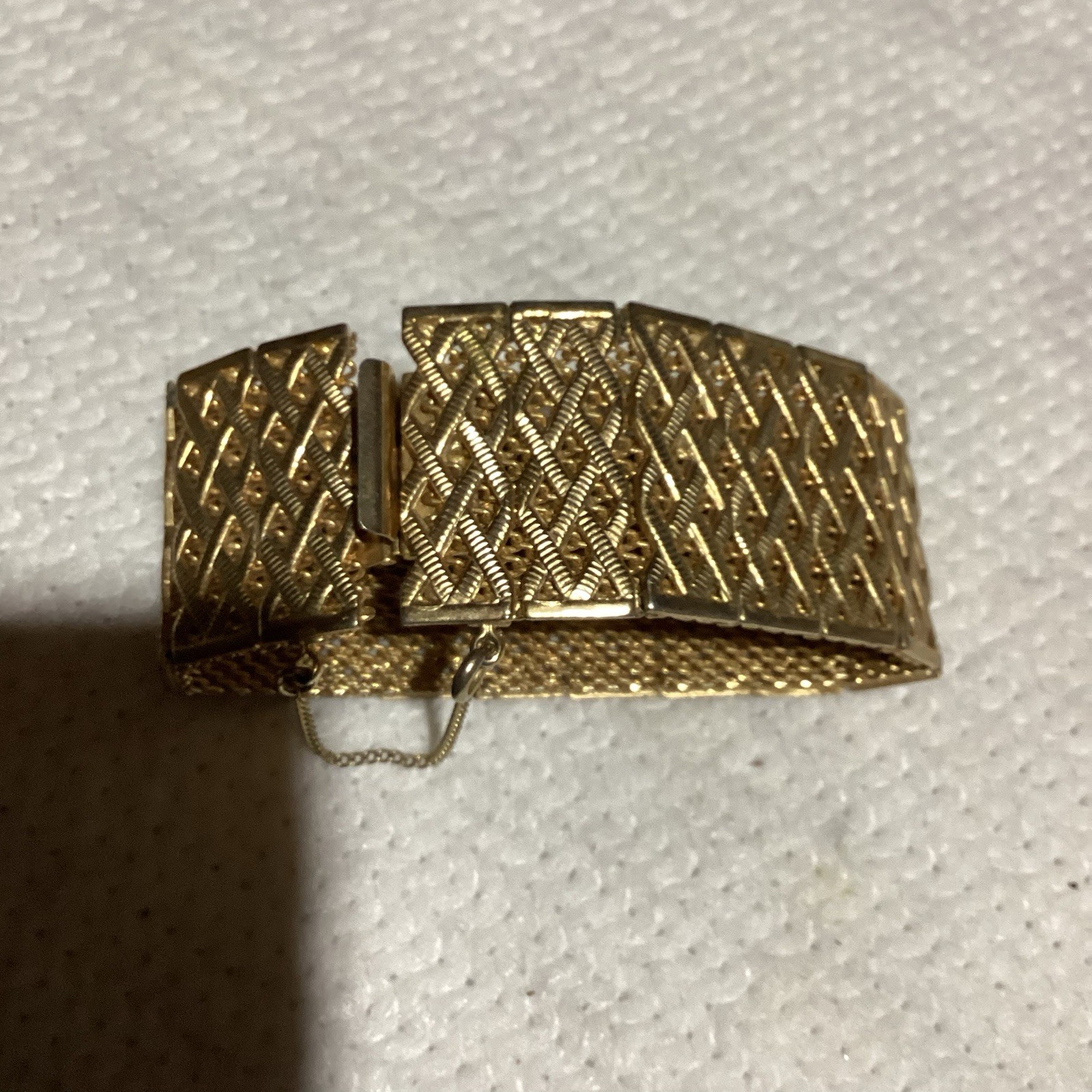 Vintage Wide Gold Tone Unsigned Panel Bracelet 7 3/4” Long