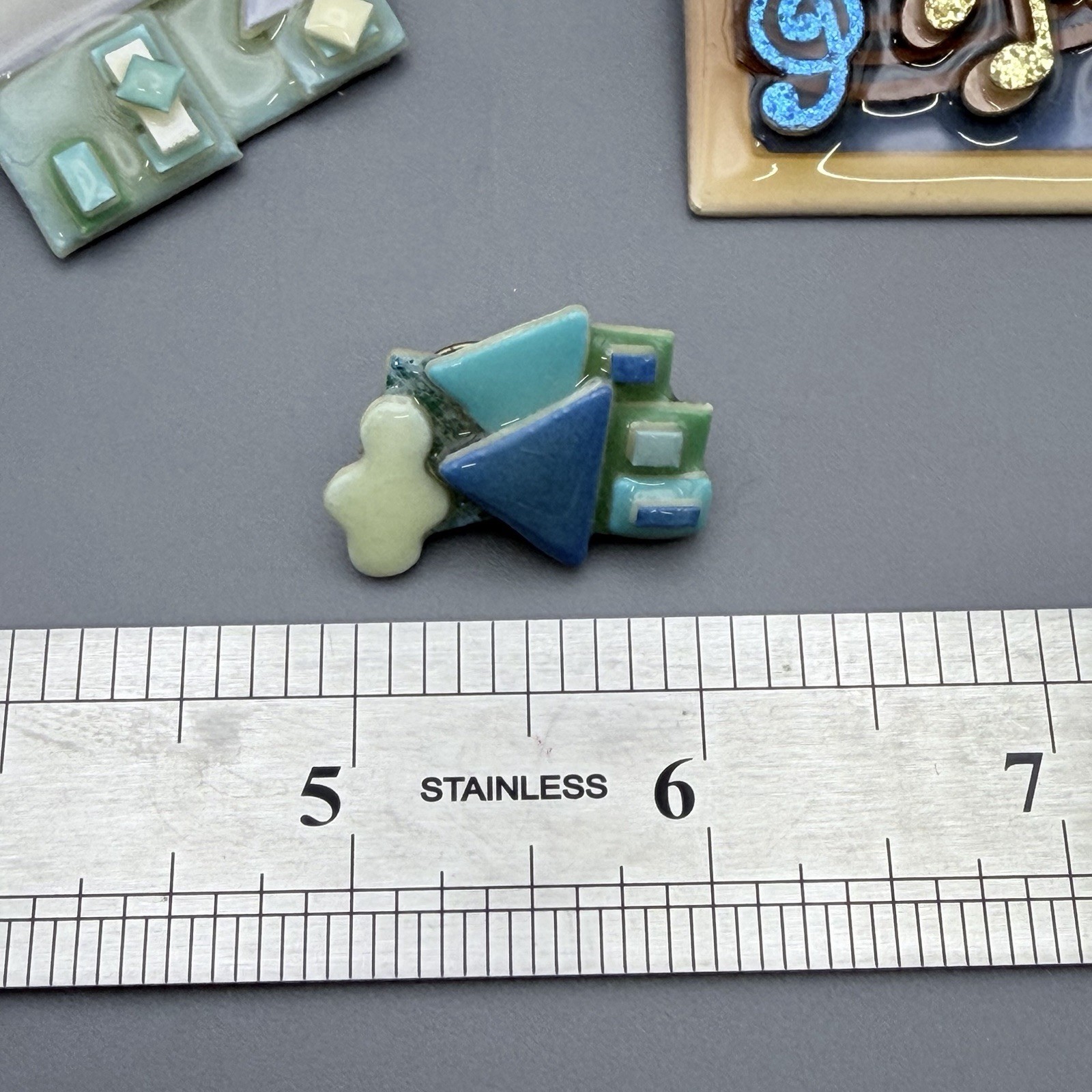 Vintage Lucinda House Pins Music Notes Lot of 3 Pastel Color House Glitter Music