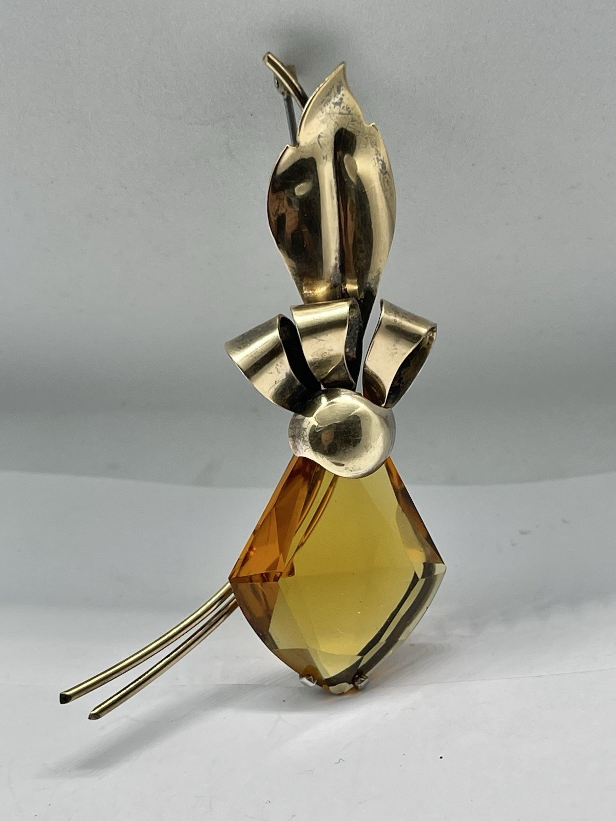 Vintage Retro Era Amber Lozenge Shape Art Glass 1/20 12kt Gold Flower Brooch