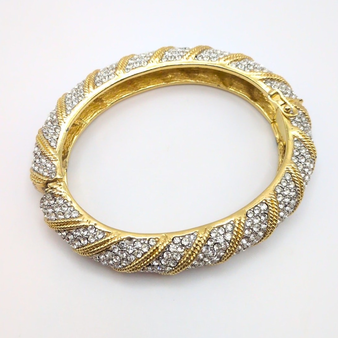 Ciner Signed Gold Tone Pave Rhinestone Crystal Hinge Clamp Bracelet 7.25in