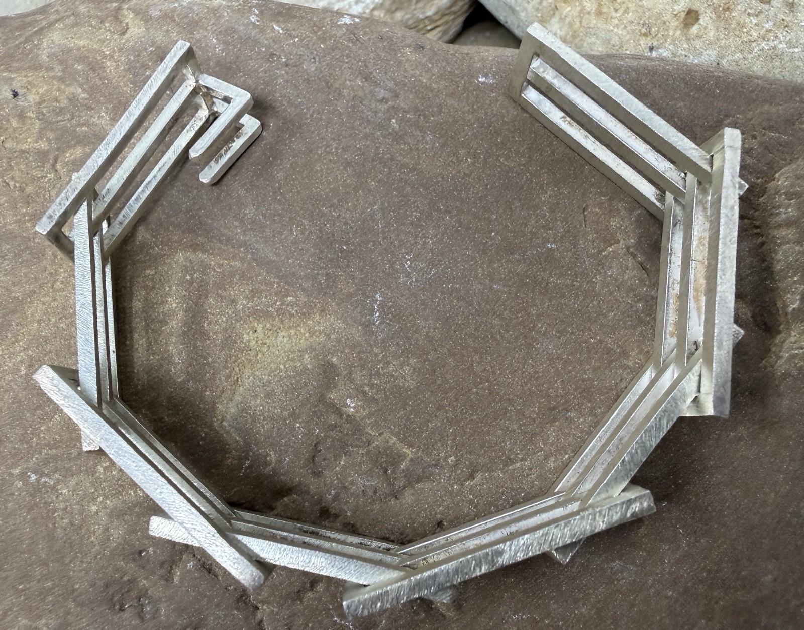Mid Century Modernist Artisan Sterling Silver Rectangle Sculptural Bracelet 6″