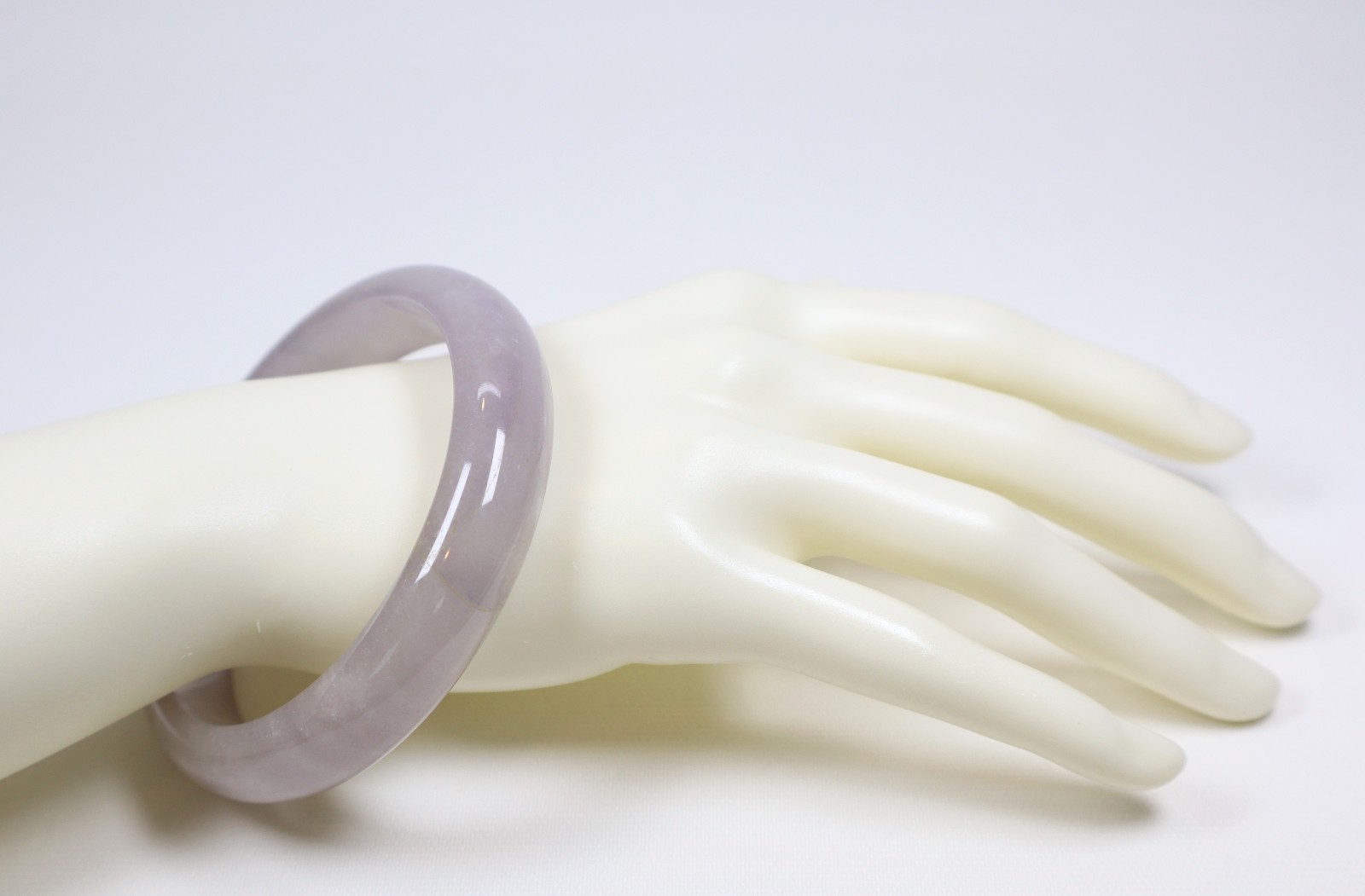 Rare Genuine Vintage Translucent Purple Lavender Jadeite Bangle 57.09mm Diameter