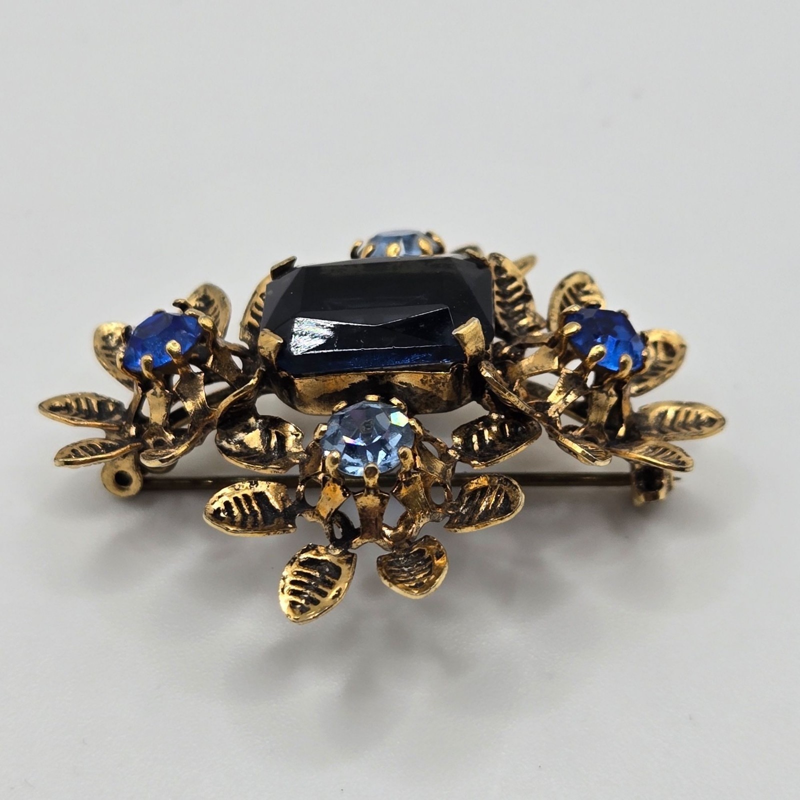 Vtg Austrian Crystal Rhinestone Brooch Blue Floral Victorian Revival Mid Century