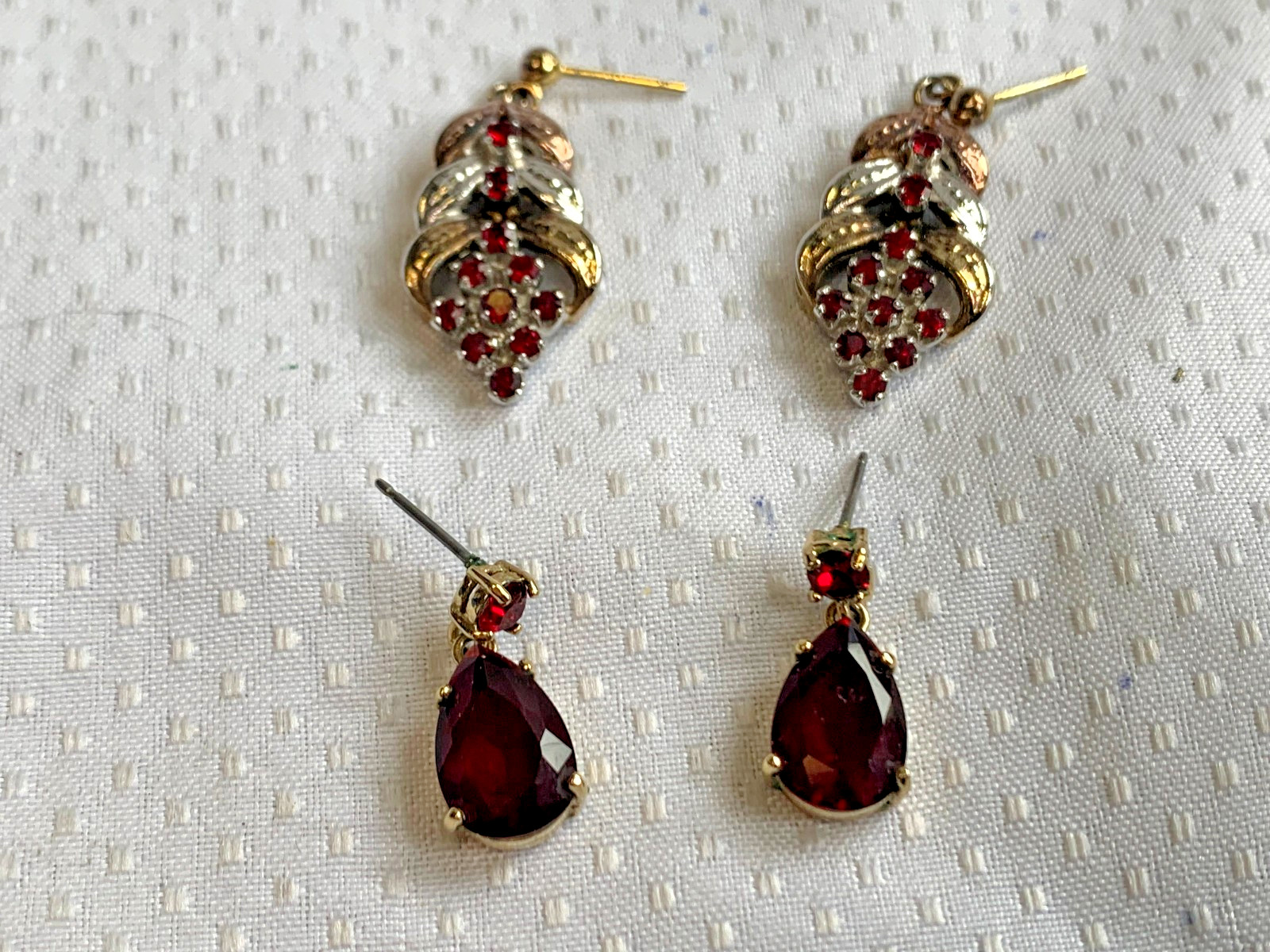 Vtg Earring Lot Costume Jewelry Enamel Faux Pearl Tigers Eye Hematite Malachite
