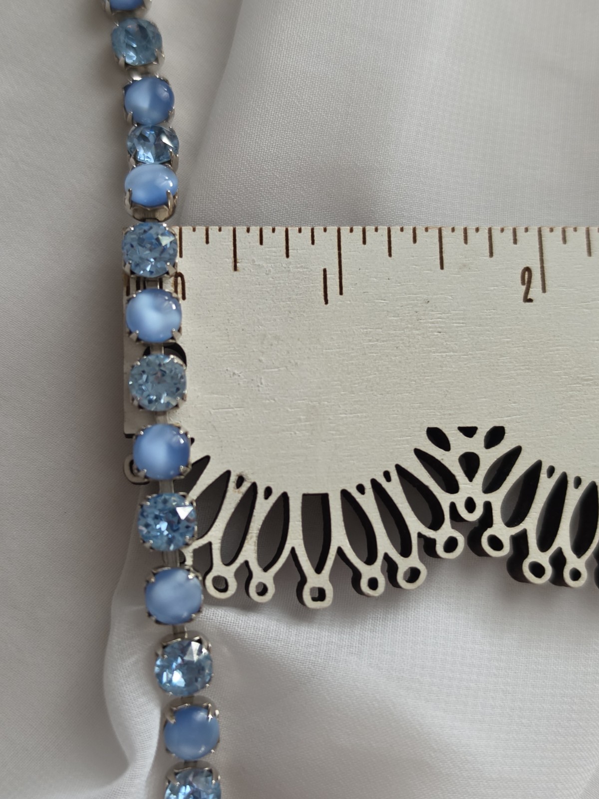 1960s Blue Moonstone Glass Rhinestone Choker Necklace 16″ Silvertone
