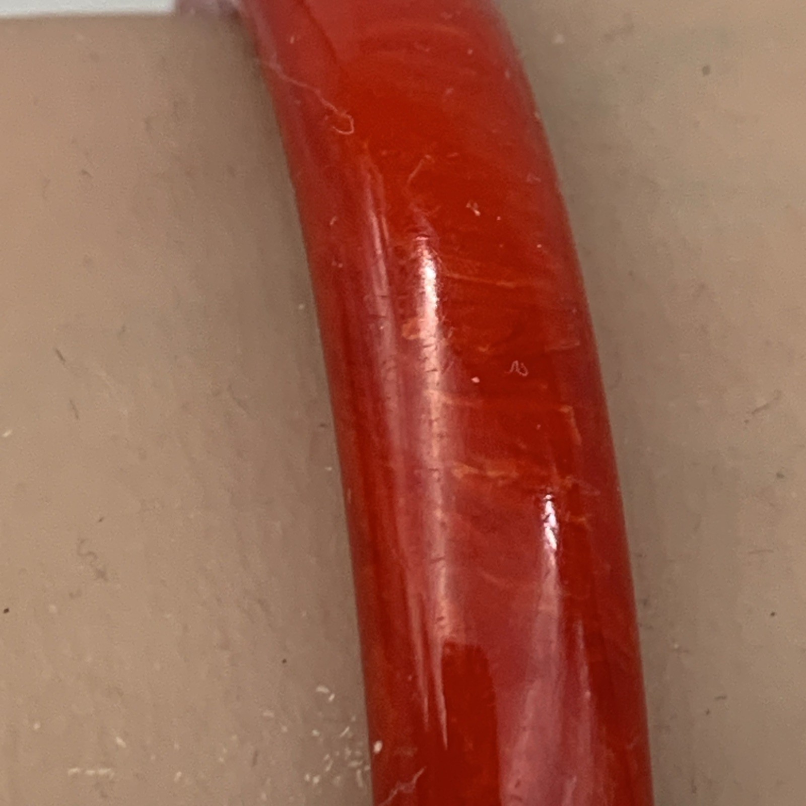 Vintage 10 mm Wide BAKELITE Carved Bangle Bracelet Red Marble