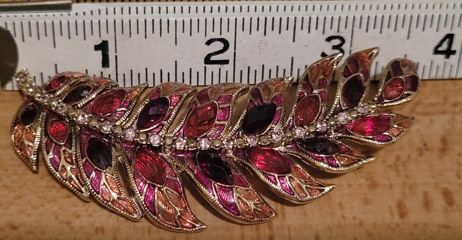 Vintage Signed MONET Floral Leaf Brooch Stunning Jewelry CA USA P135