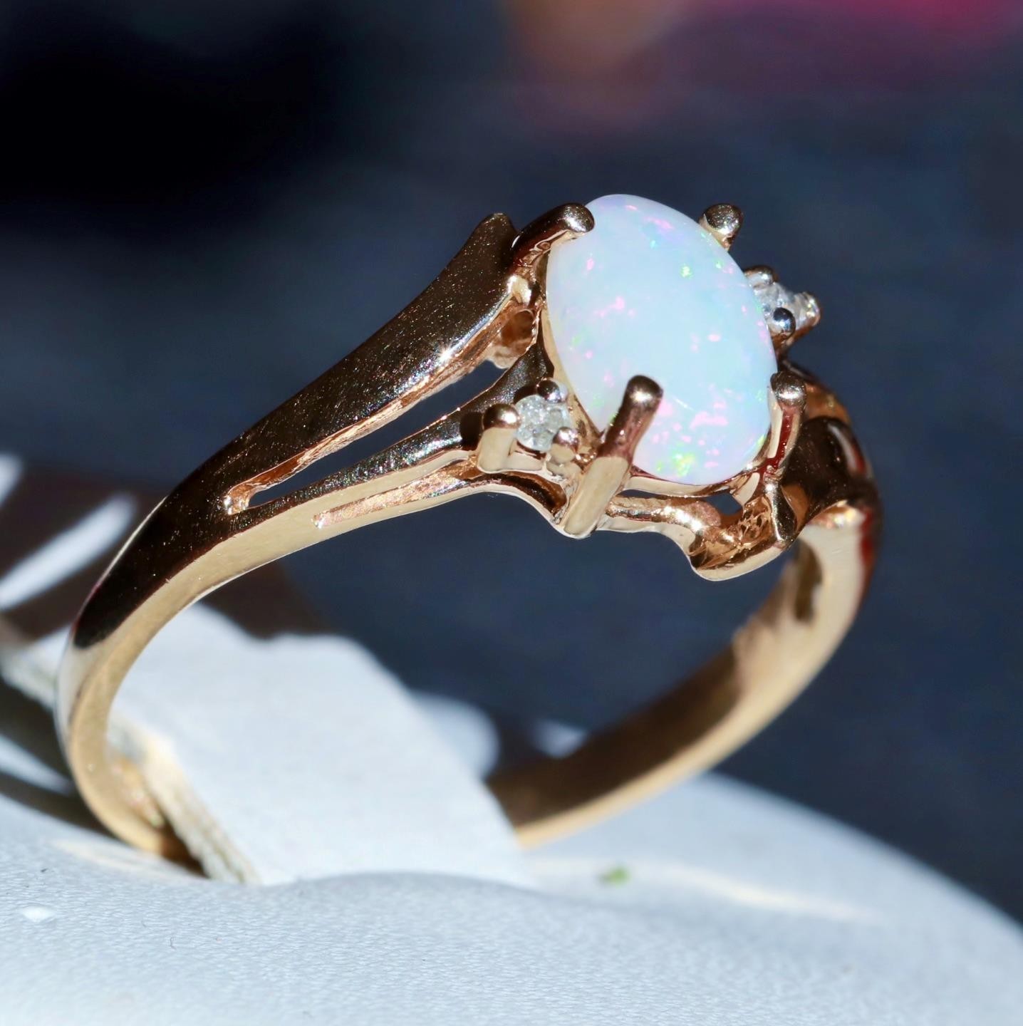 10k yellow gold size 5 ring 0.355ct Australian fiery opal diamond 1.52gr N3815