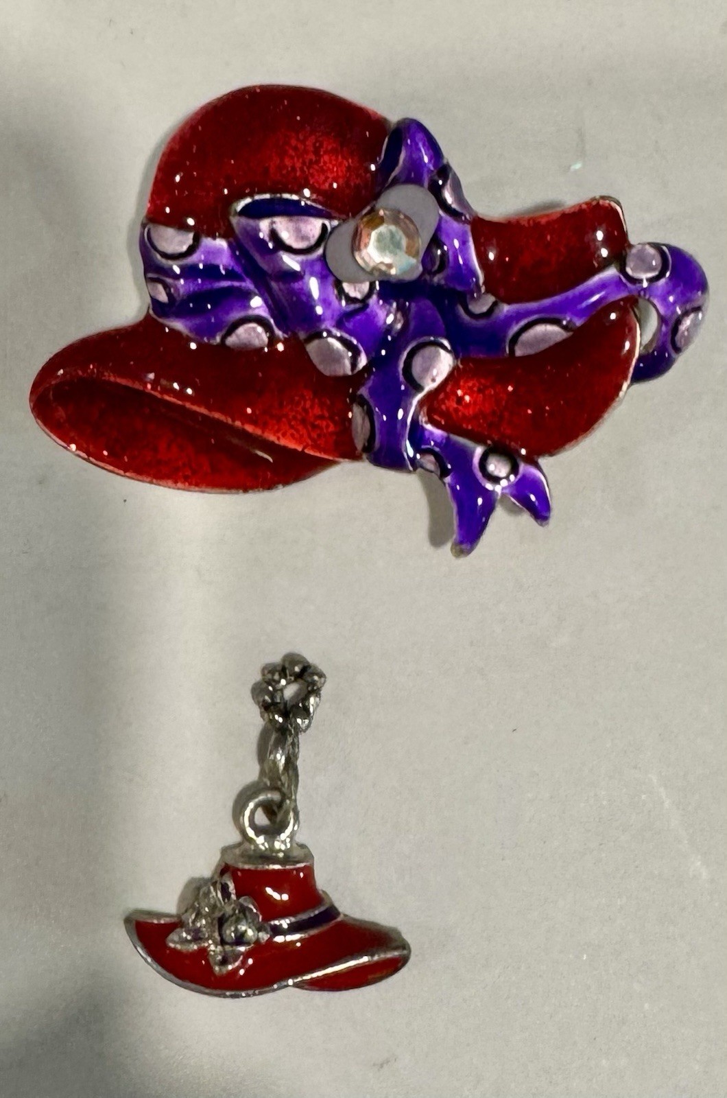Vtg Set -AJMC Silver W/ RED GLITTER HAT PURPLE POLKA DOT Brooch/pin & Charm