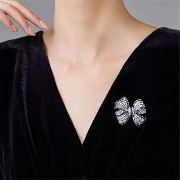 Rhinestone Bow Brooch Pin – Vintage Blue Crystal Lapel Accessory for Women