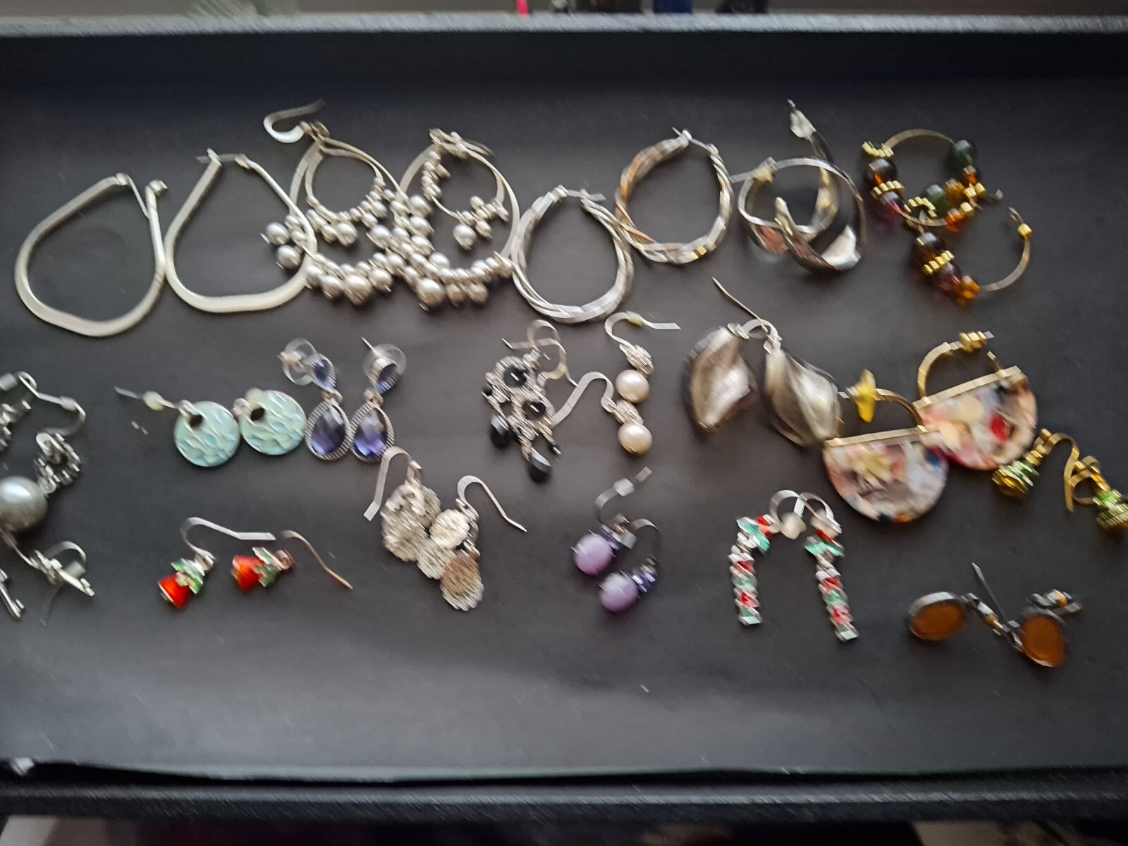 Lot Of 19 Modern/Vintage Earrings Pairs Pierced, Dangle, Hooks multicolor