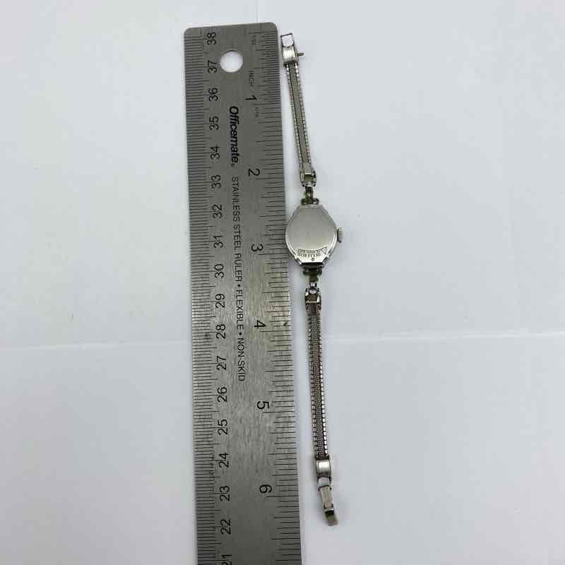Vintage Benrus 17 Jewels Women’s Watch 10K RGP Bezel Silver Tone Art Deco Style