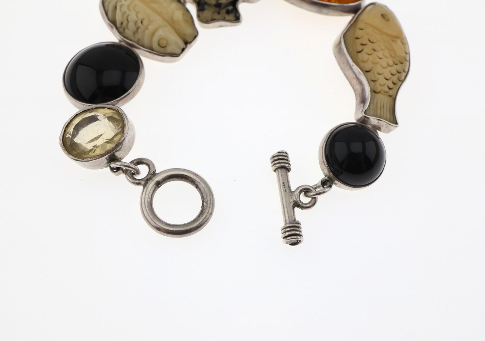 Amy Kahn Russell Sterling Silver Carved Stone 7.5 Inch Link Bracelet