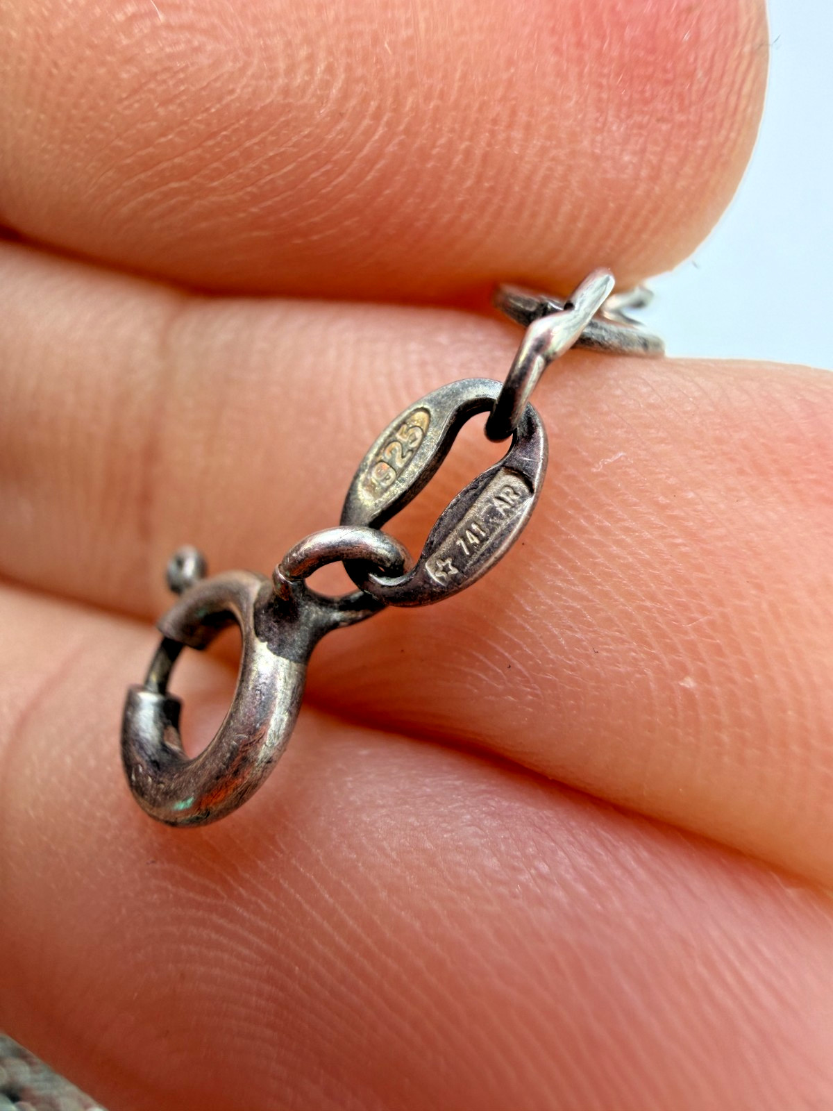 Vintage Bracelet Sterling Silver Hearts Connected Chain Dainty Italian 7.25 in