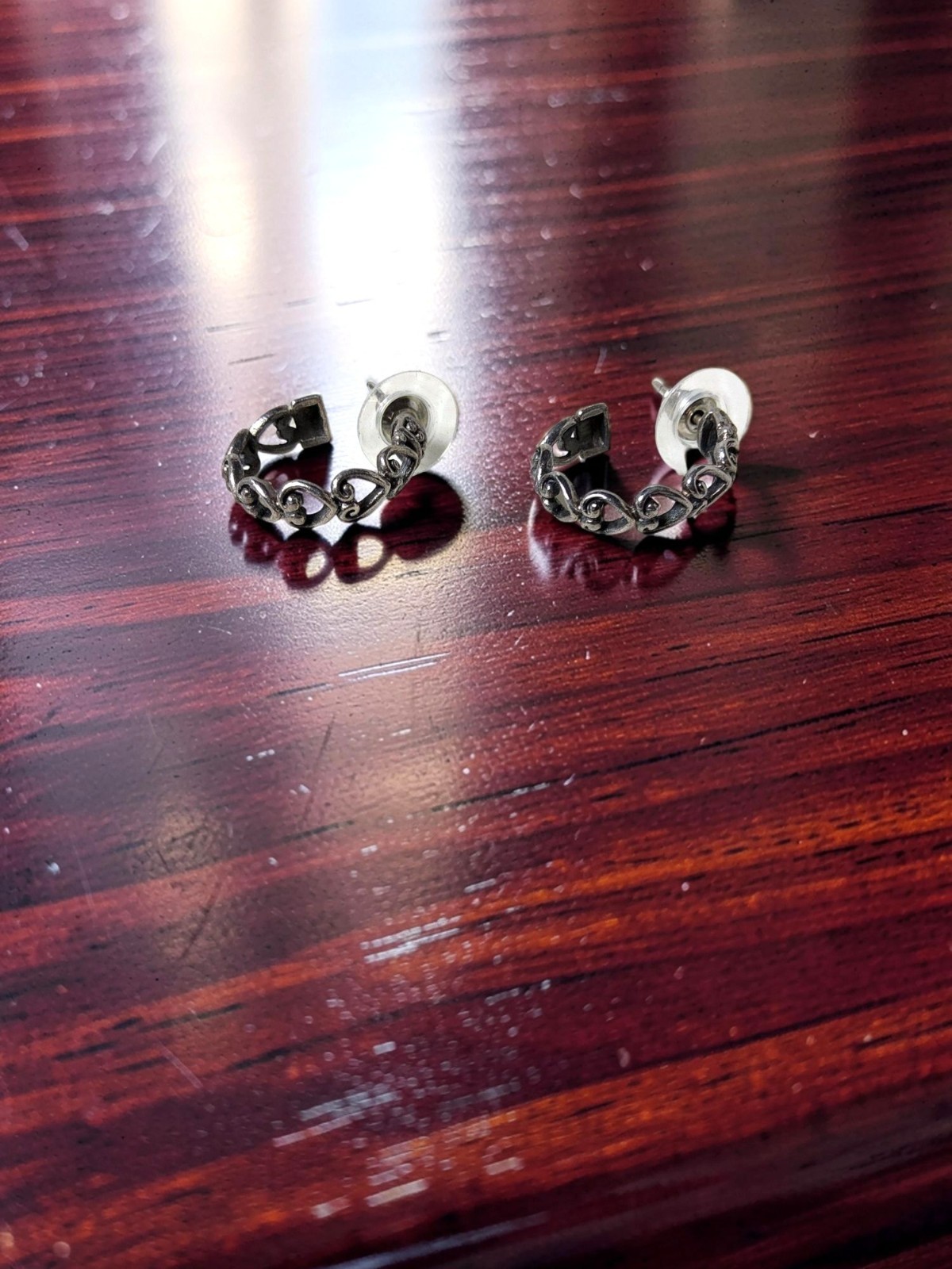 Vintage 1950’s Sterling Silver Scroll Pattern Push Back Hoop Earrings