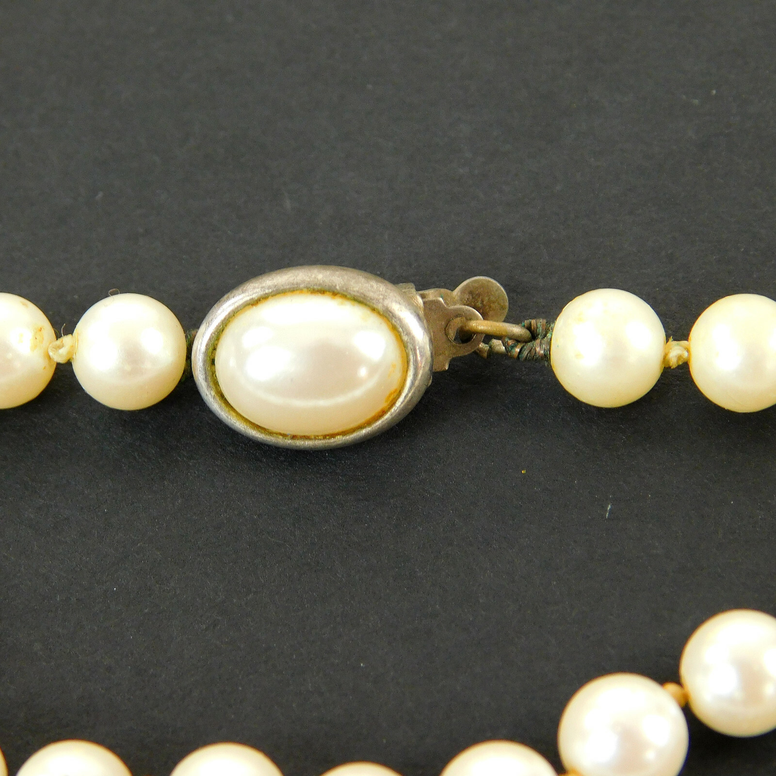 Vintage Faux Pearl Knotted Necklace Box Tab Insert Pearl Closure 16″ Talbot