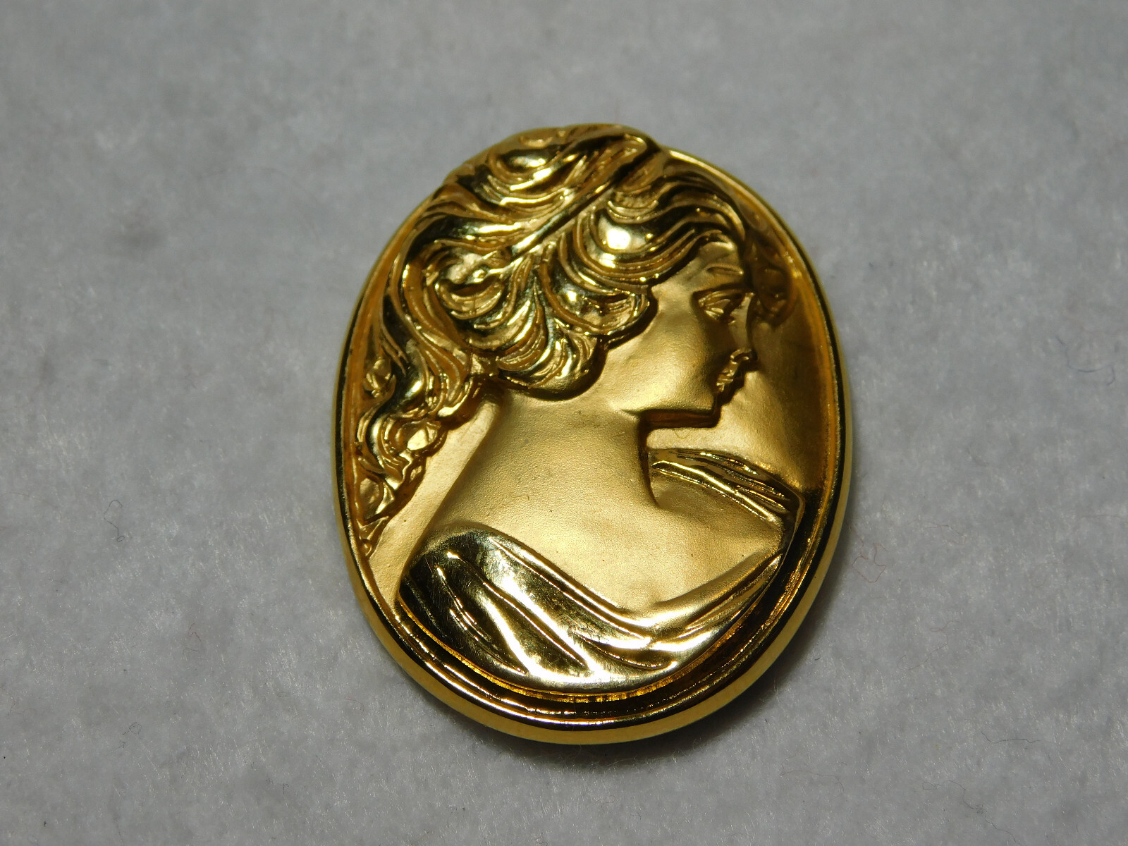 Vintage Solid Gold Tone Cameo Style Brooch From an Estate Auction