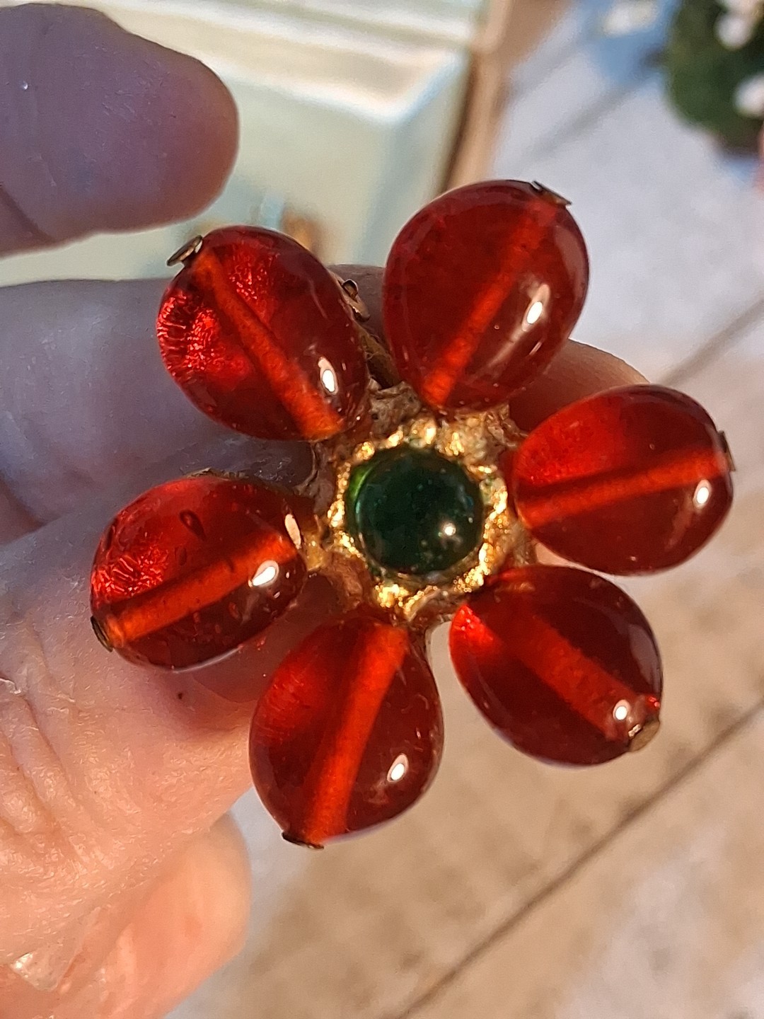 Vintage Red & Green Gripoix Glass Gold Flower Clip-On Earrings Stunning!