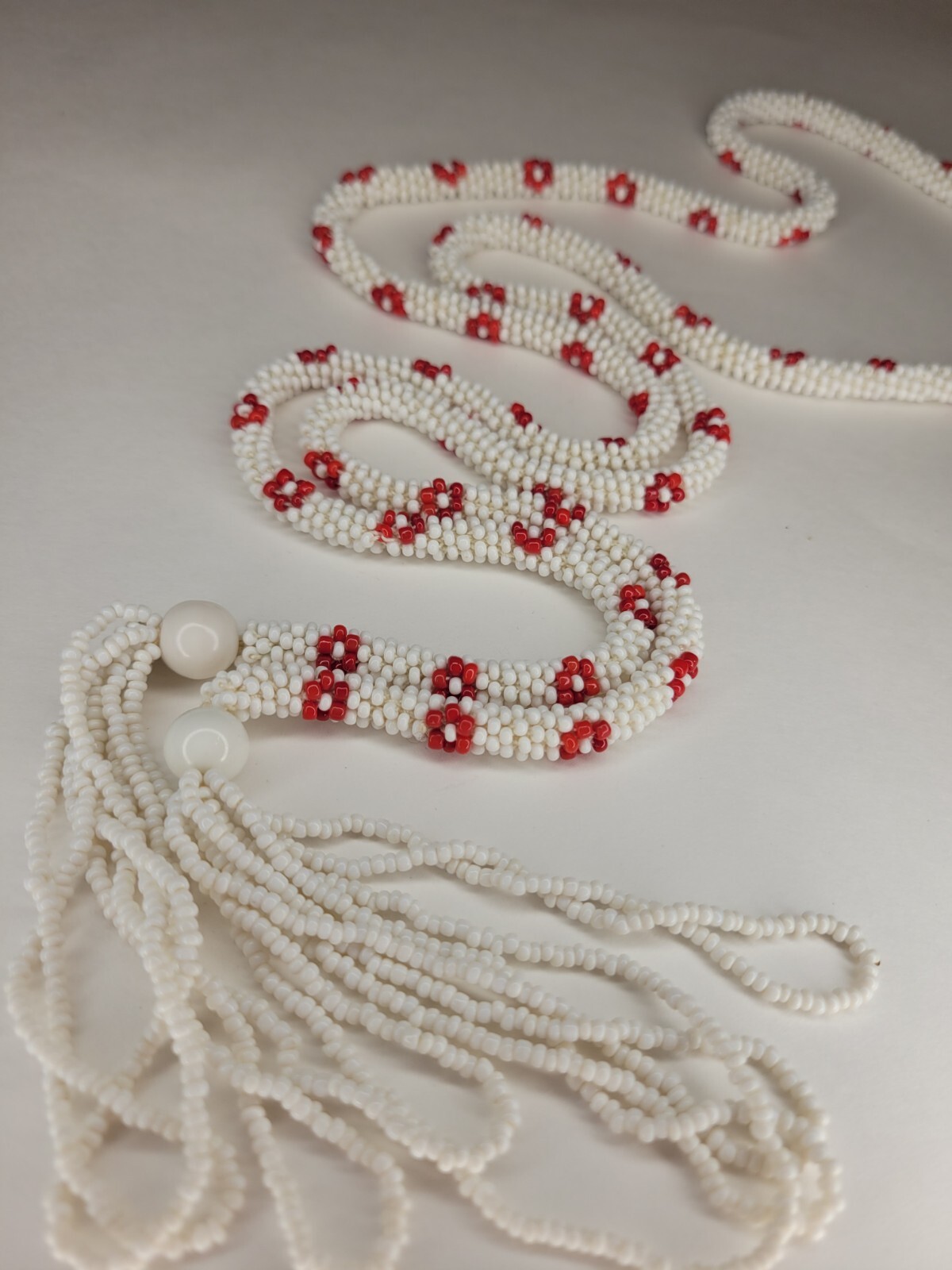 Vintage Antique Heavy Red White Floral Glass Sead Beads Tassels Flapper Necklace