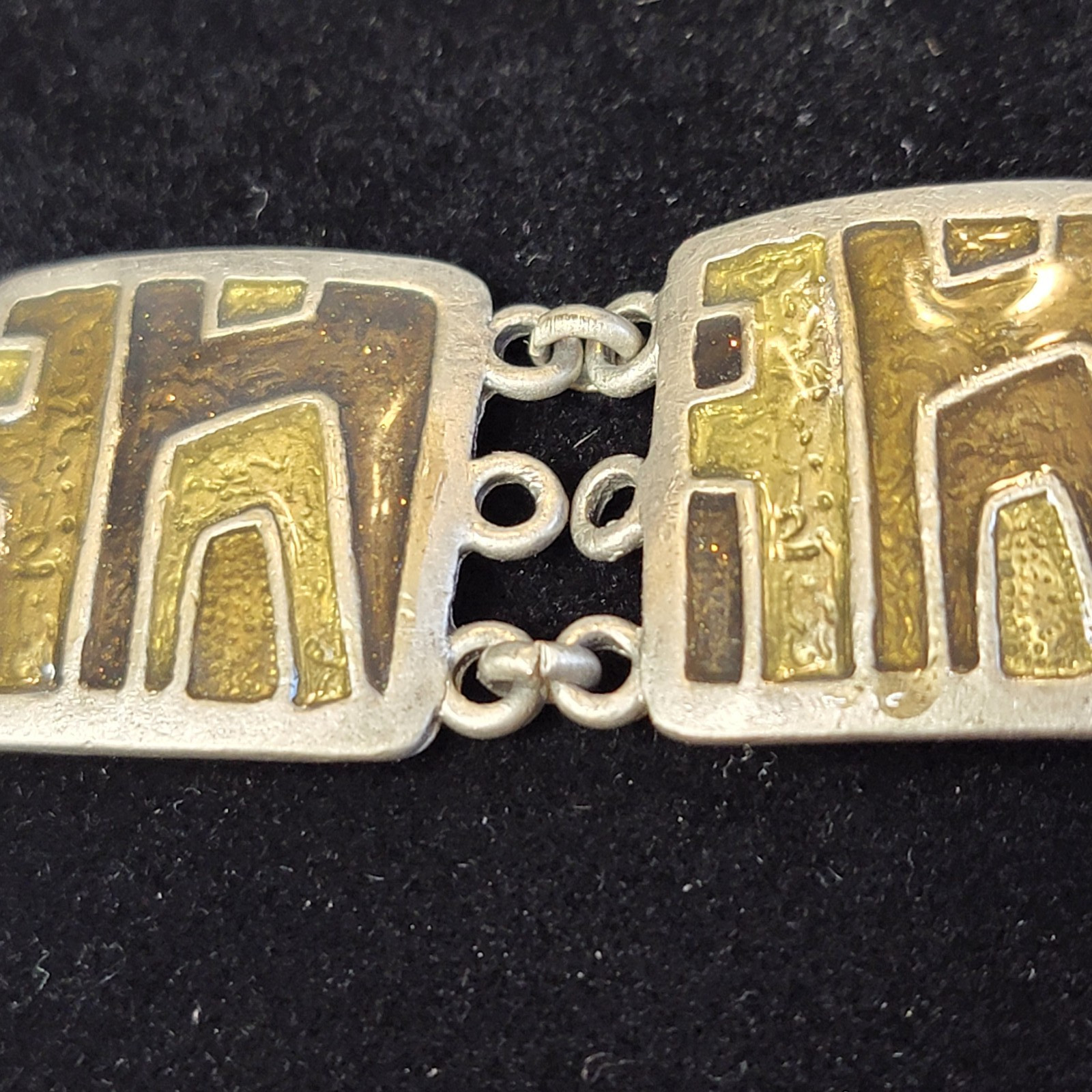 Vintage Modernist Silver Tone Link Y2K Bracelet Olivine Enamel Articulated Panel