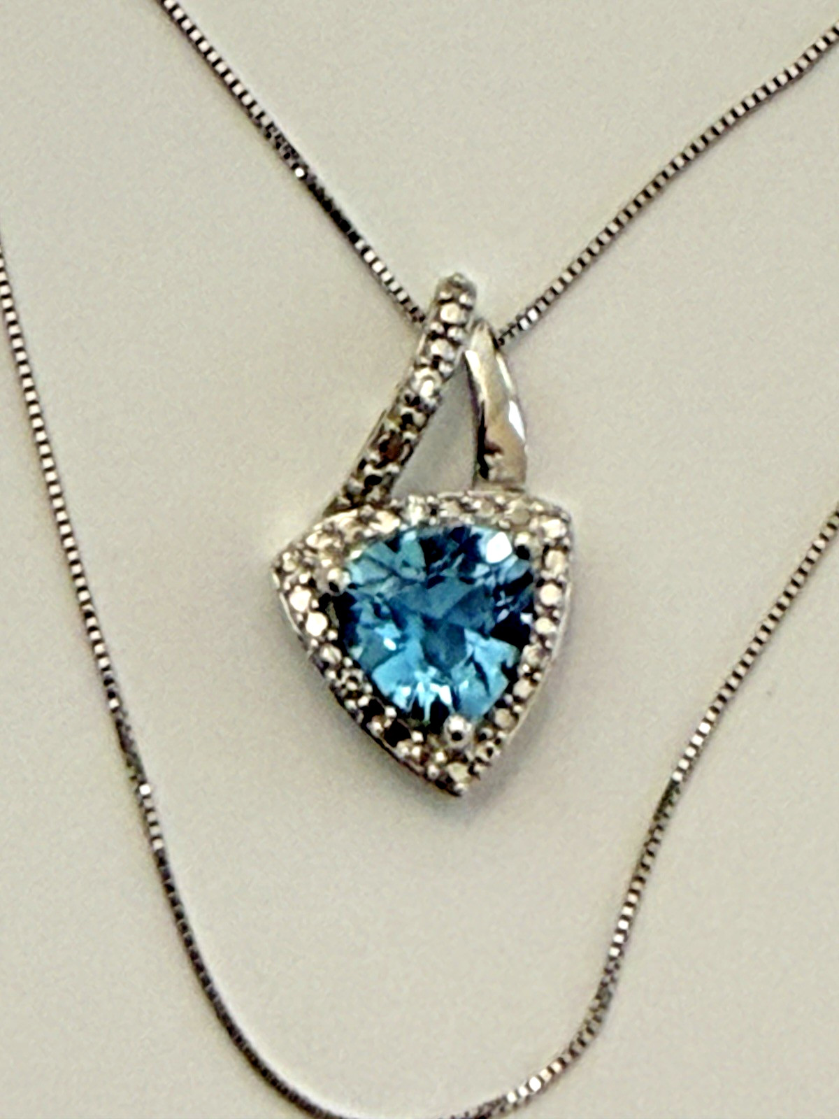 Trillion Cut Blue Topaz Pendant 8 x 8mm and Necklace 18″ Sterling Silver 925 NIB