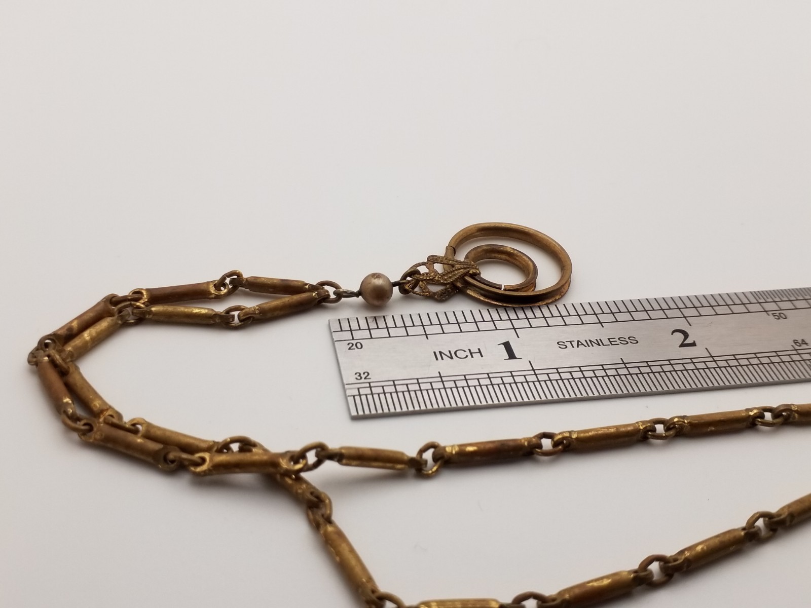 Antique Gold Tone Bar-Link Style Chain Necklace Door Knocker Pendant Circles 14″