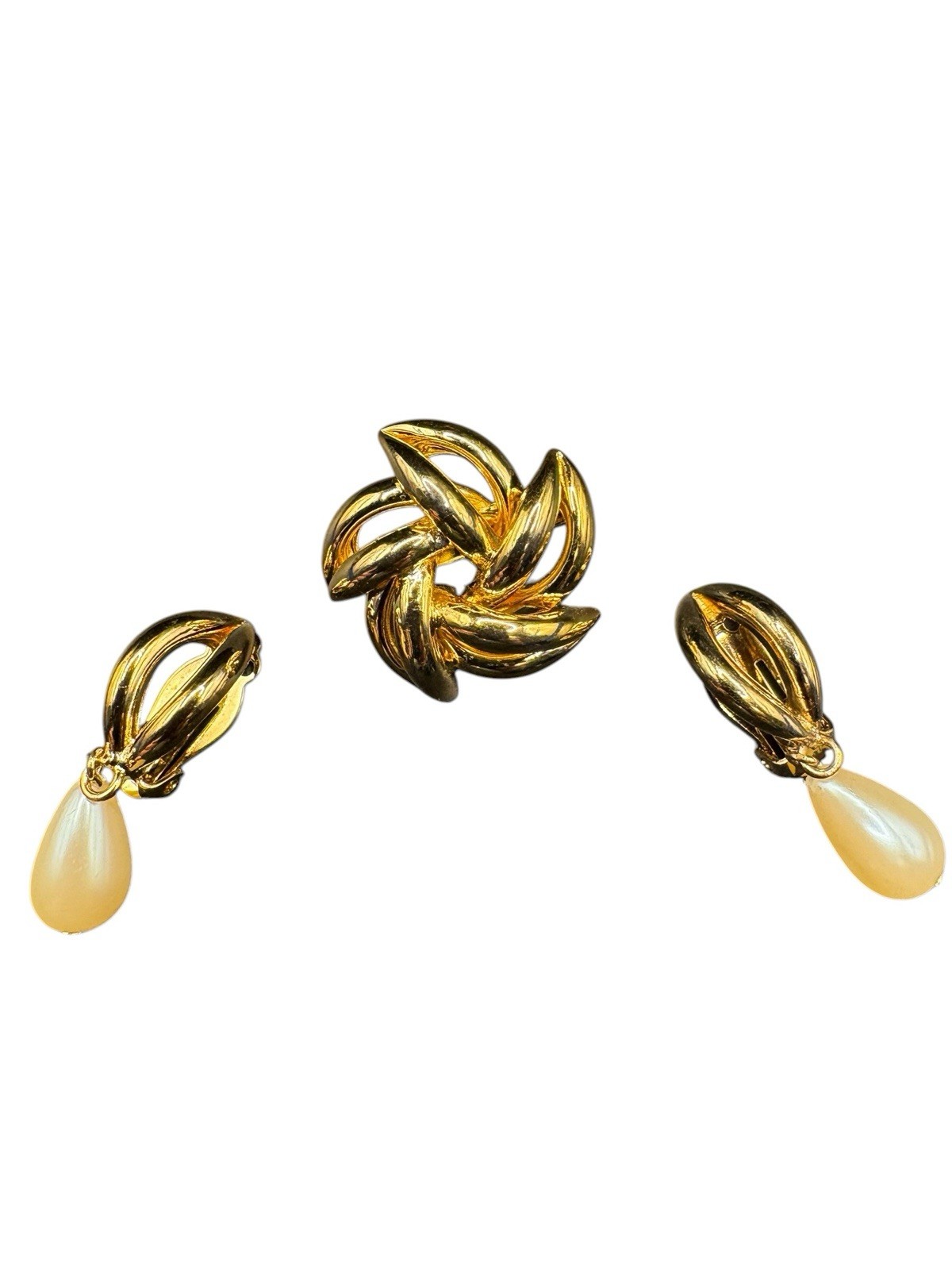 Vintage Gold Tone Sculptural Necklace Brooch Earrings Set Rope Chain
