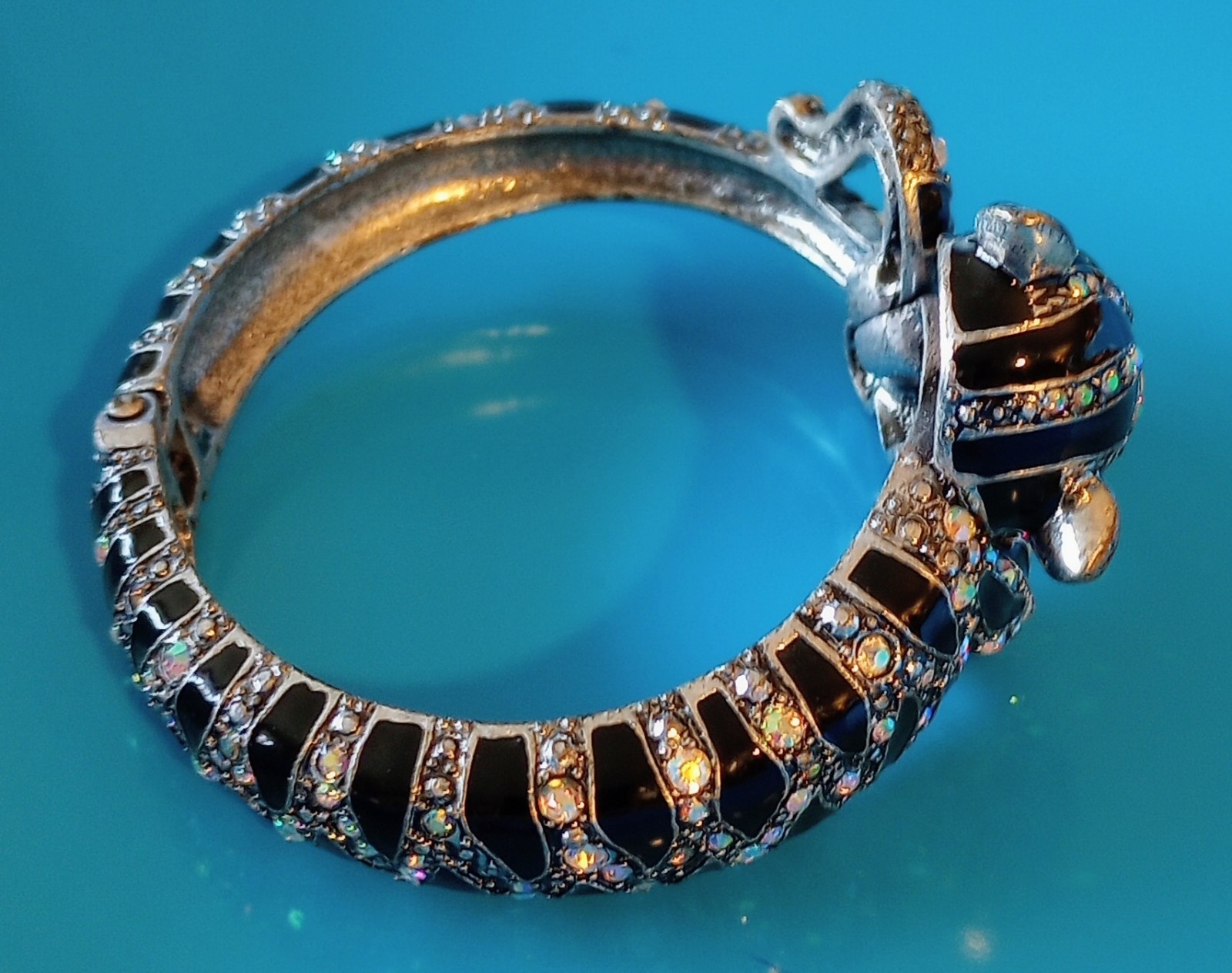 Betsey Johnson Jewelry – Tiger Black Enamel & Rhinestones Magnetic Bracelet