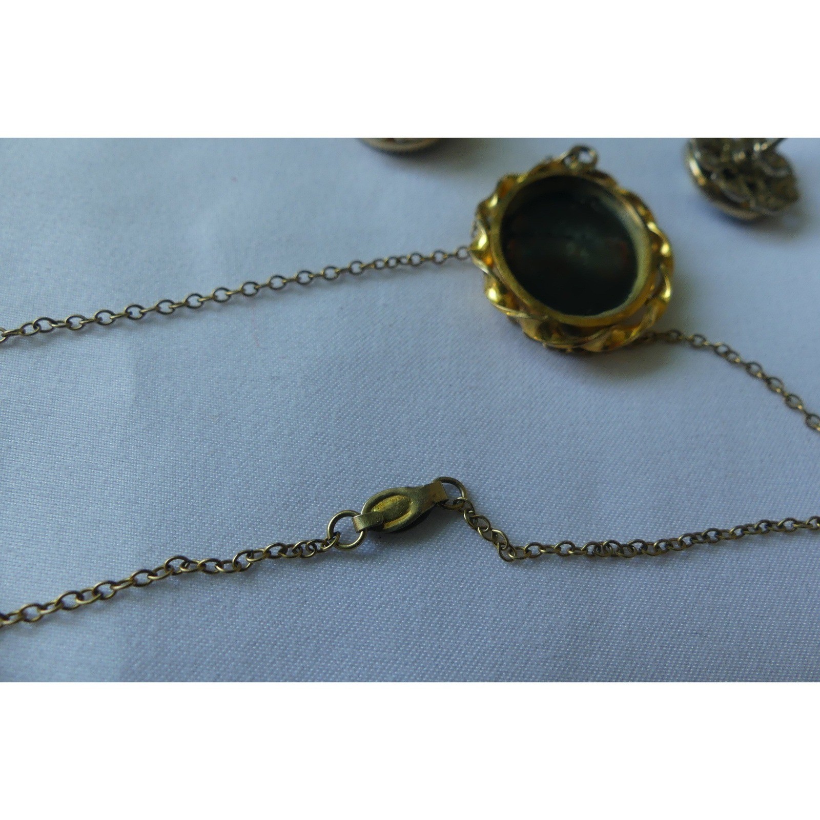 Vtg Cameo Necklace and Screw Back Earrings Set Gold Tone Black Rhinestone 3pc